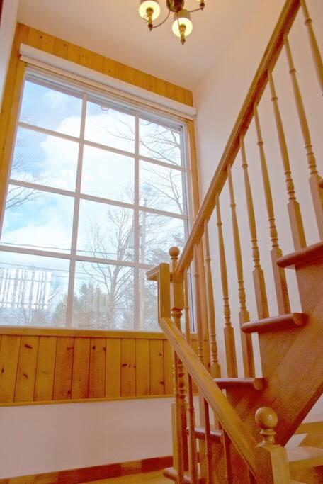 Chalet familial et SPA à proximité du Mont Orford