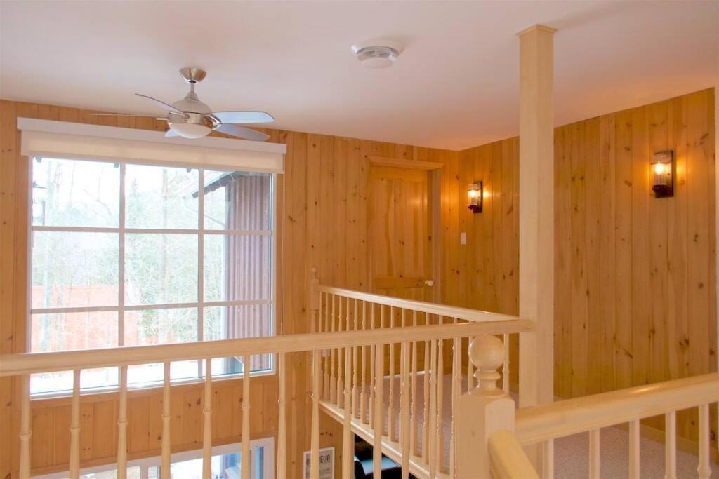 Chalet familial et SPA à proximité du Mont Orford