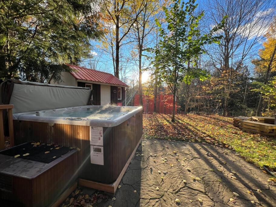 Chalet familial et SPA à proximité du Mont Orford