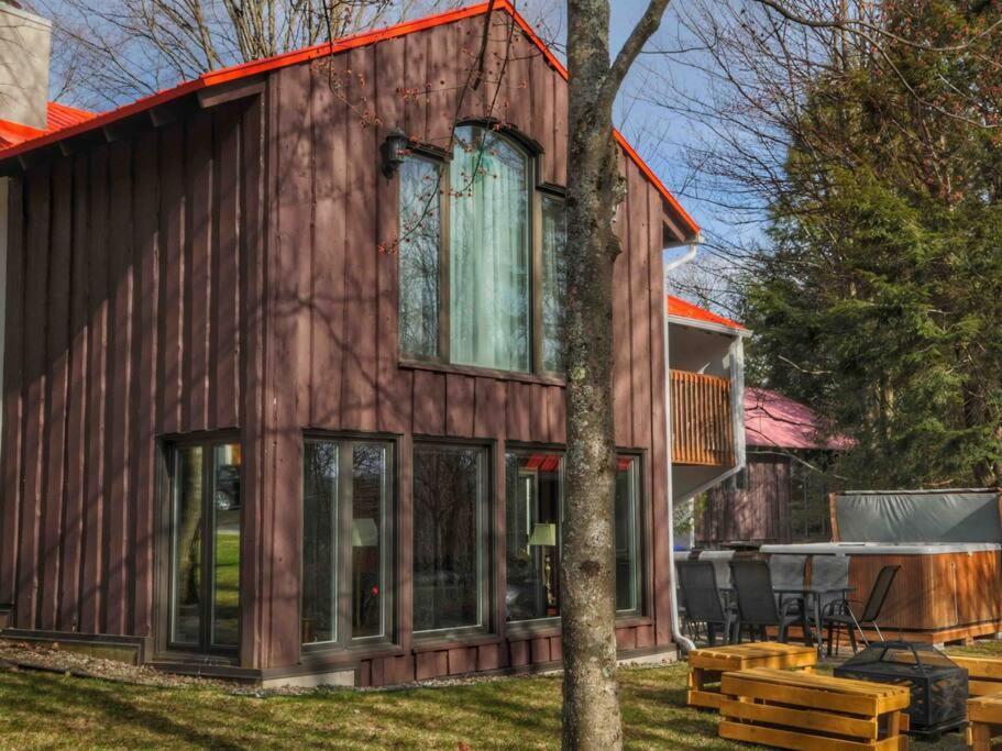 Chalet familial et SPA à proximité du Mont Orford