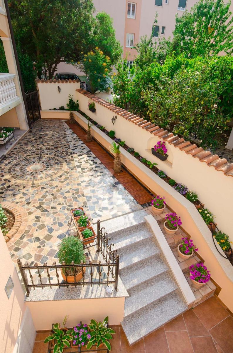 Apartments Villa Amfora view 3