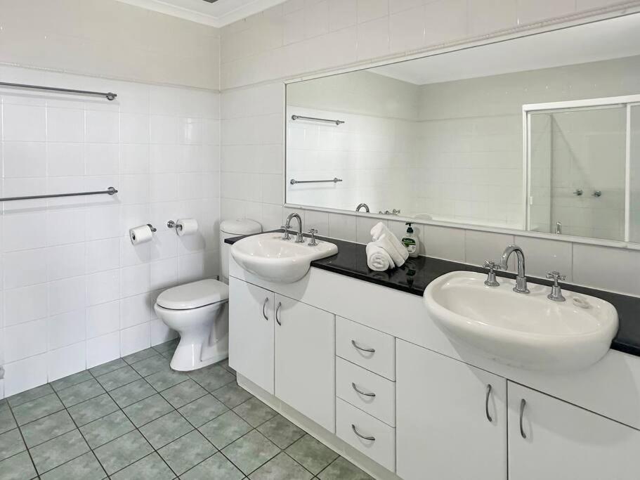 Unit 10 Avoca Palms Resort
