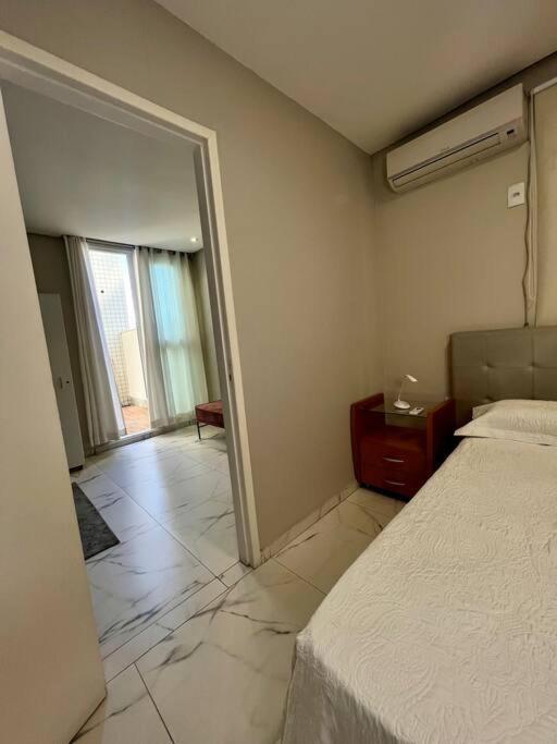 Que Belo! Amplitude e bom gosto - Av Raja Gabáglia com Barão