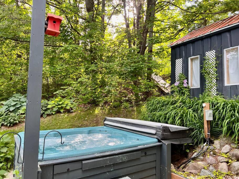 Chalet tout inclus avec SPA près du Mont Orford