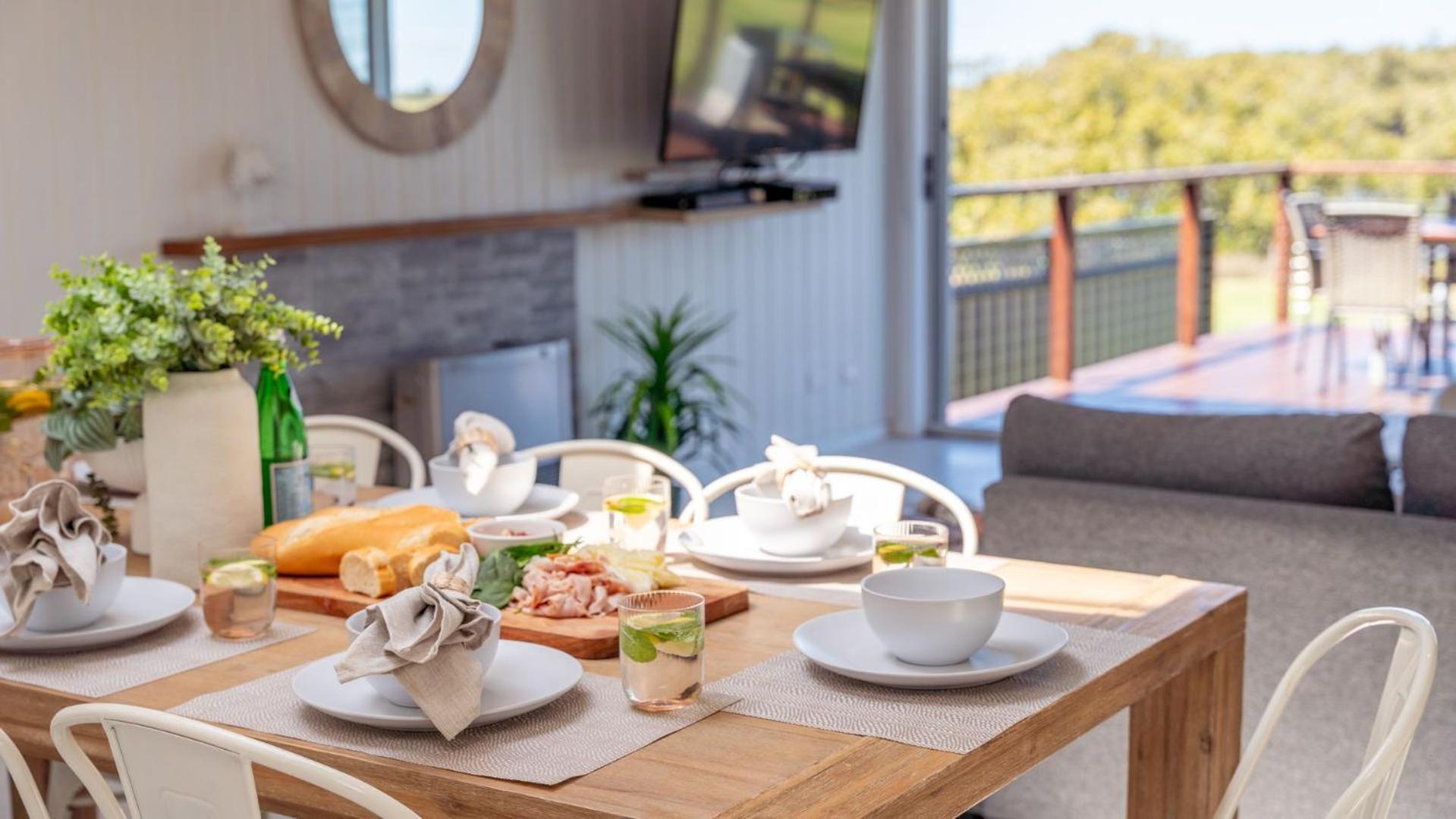 Riverside Retreat, Coolangatta, near Seven Mile Beach