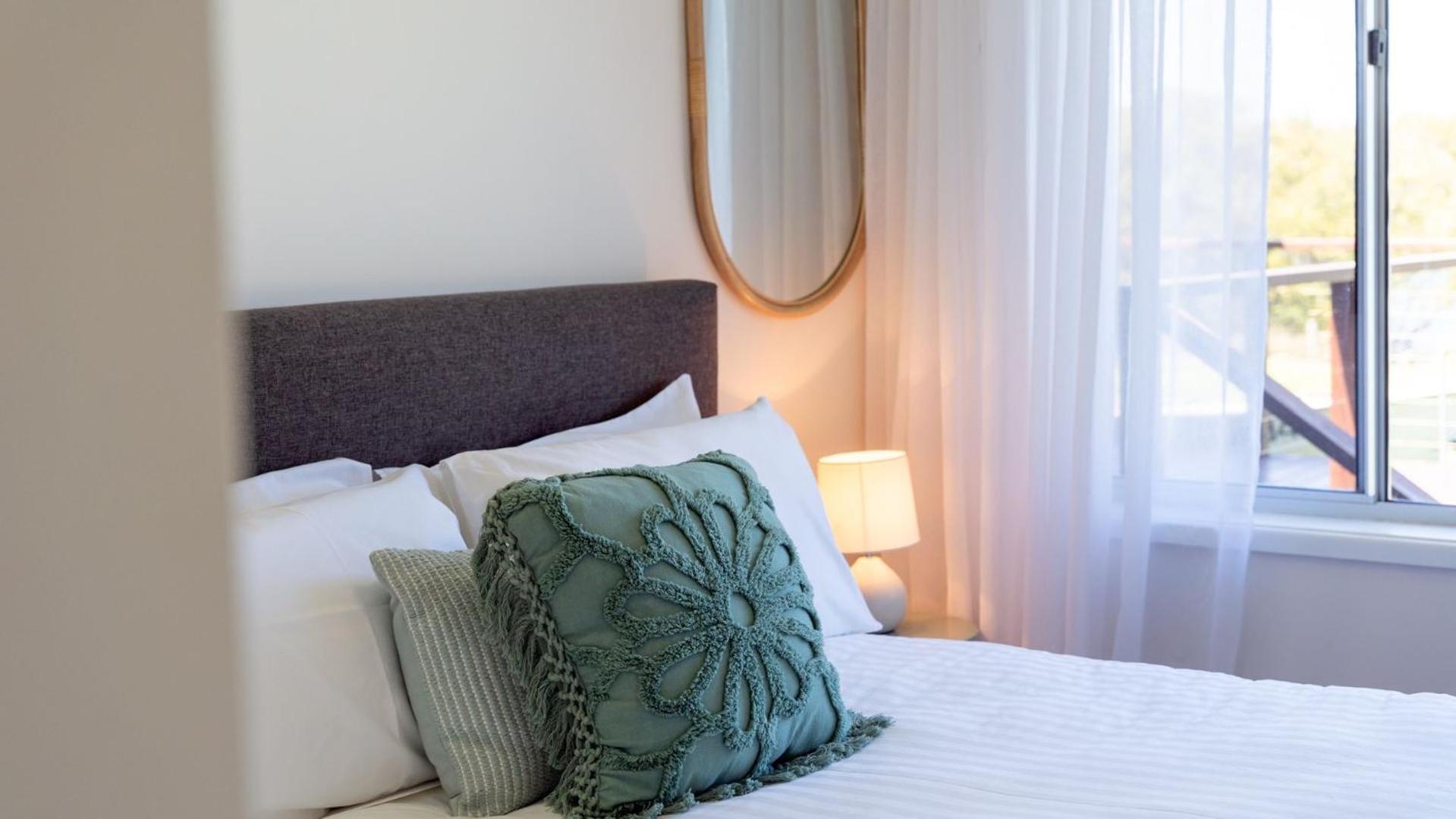 Riverside Retreat, Coolangatta, near Seven Mile Beach