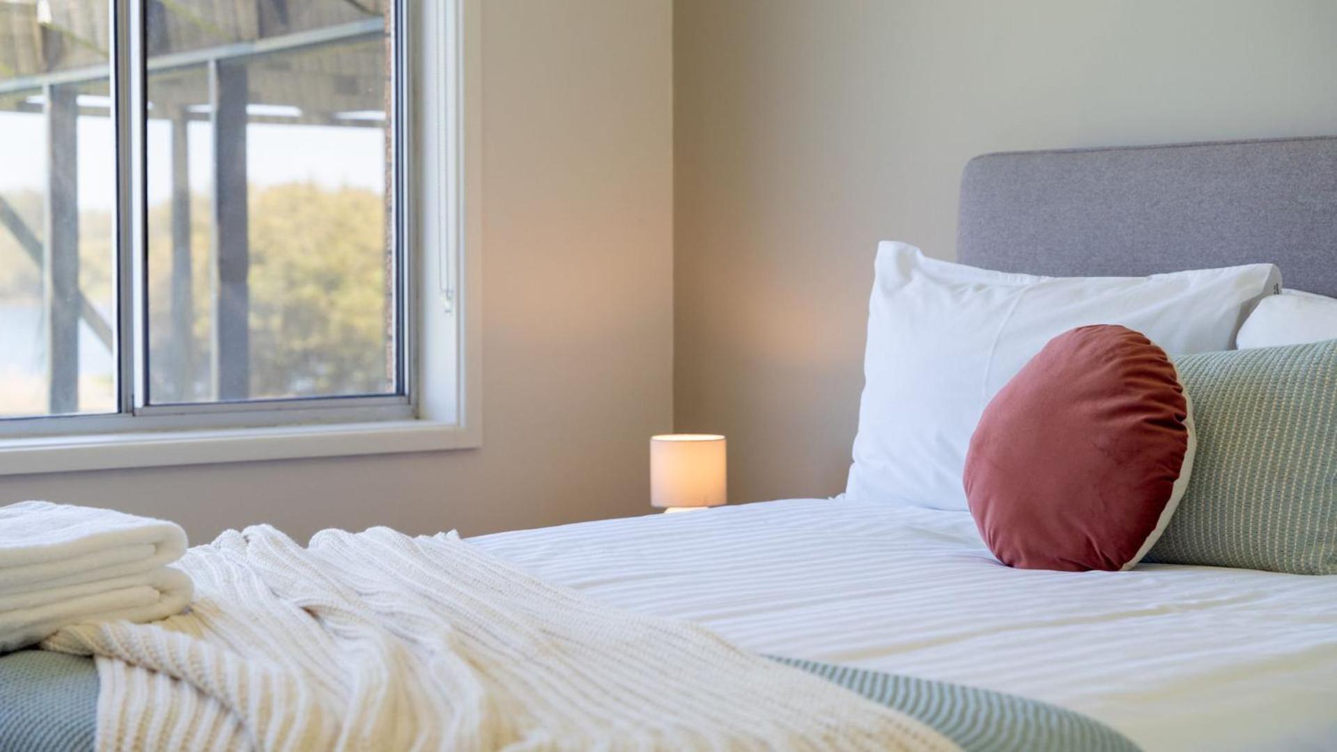 Riverside Retreat, Coolangatta, near Seven Mile Beach