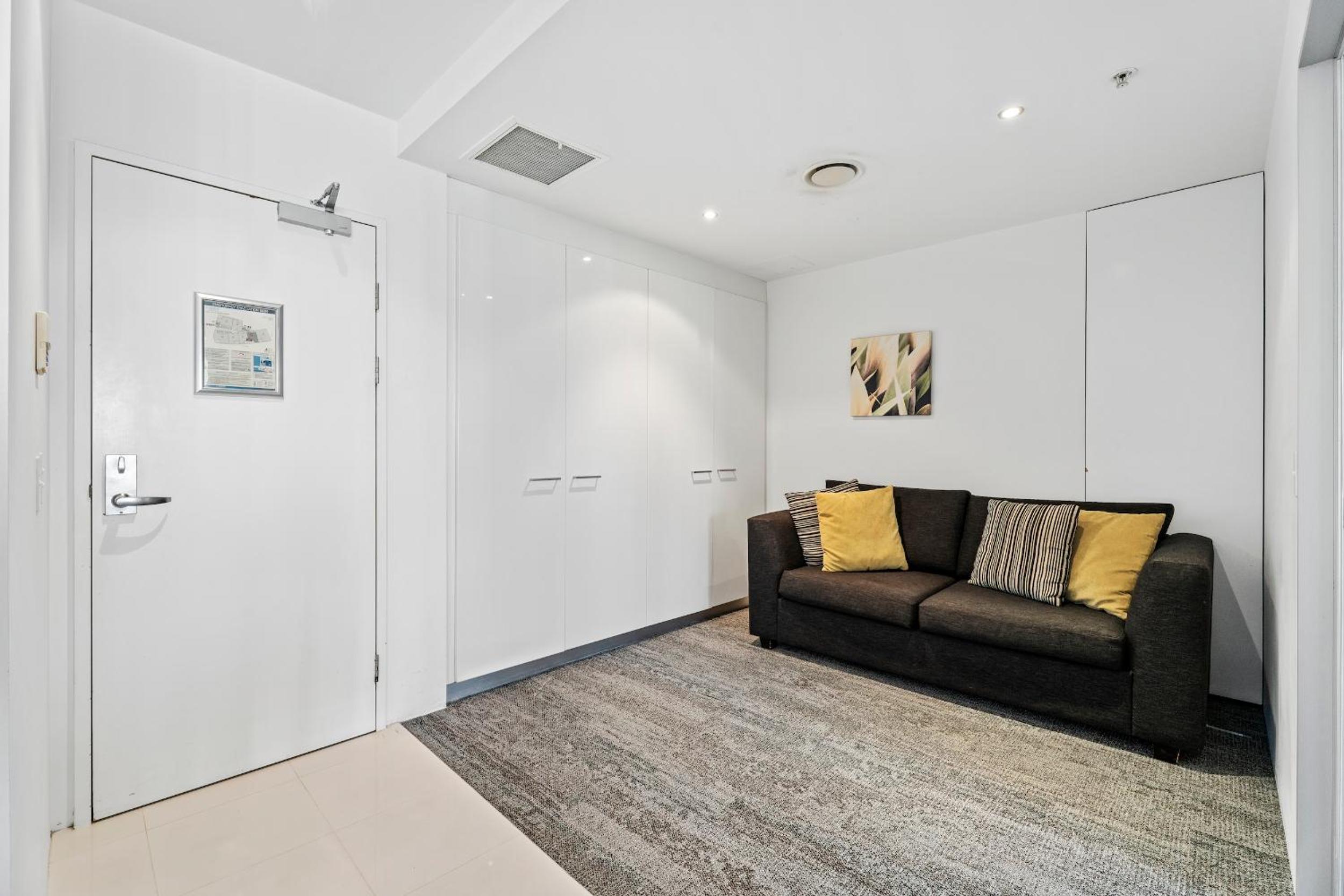 Circle on Cavill - Hosted by Coastal Letting Co.