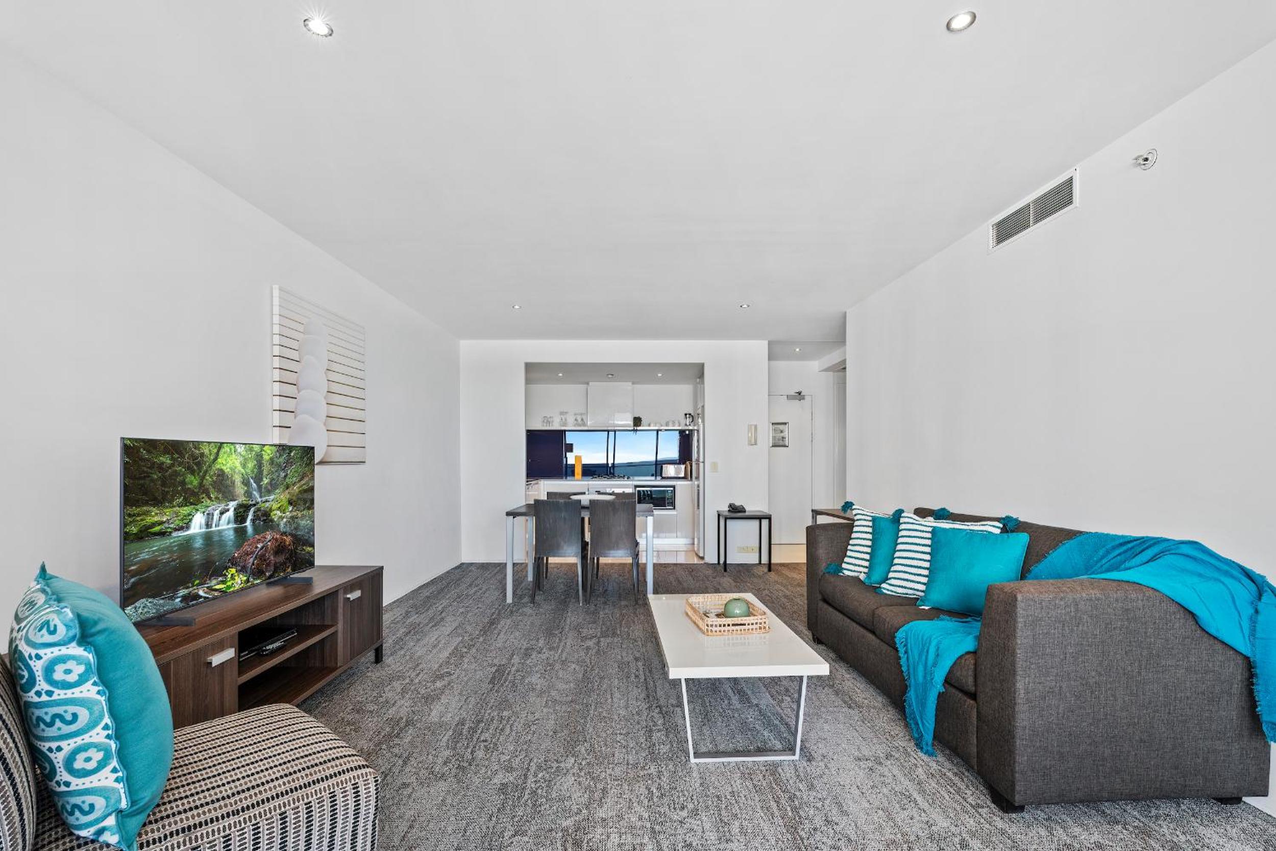 Circle on Cavill - Hosted by Coastal Letting Co.