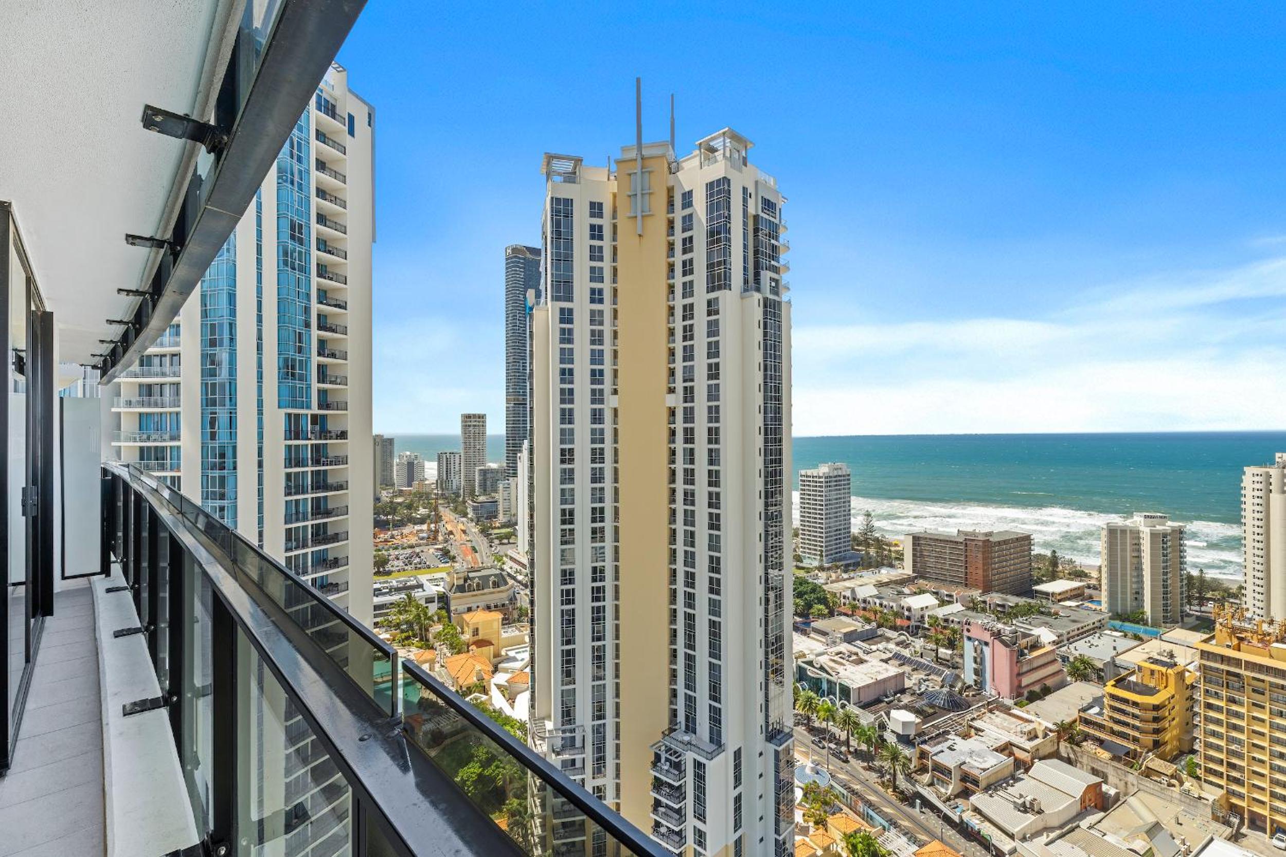 Circle on Cavill - Hosted by Coastal Letting Co.