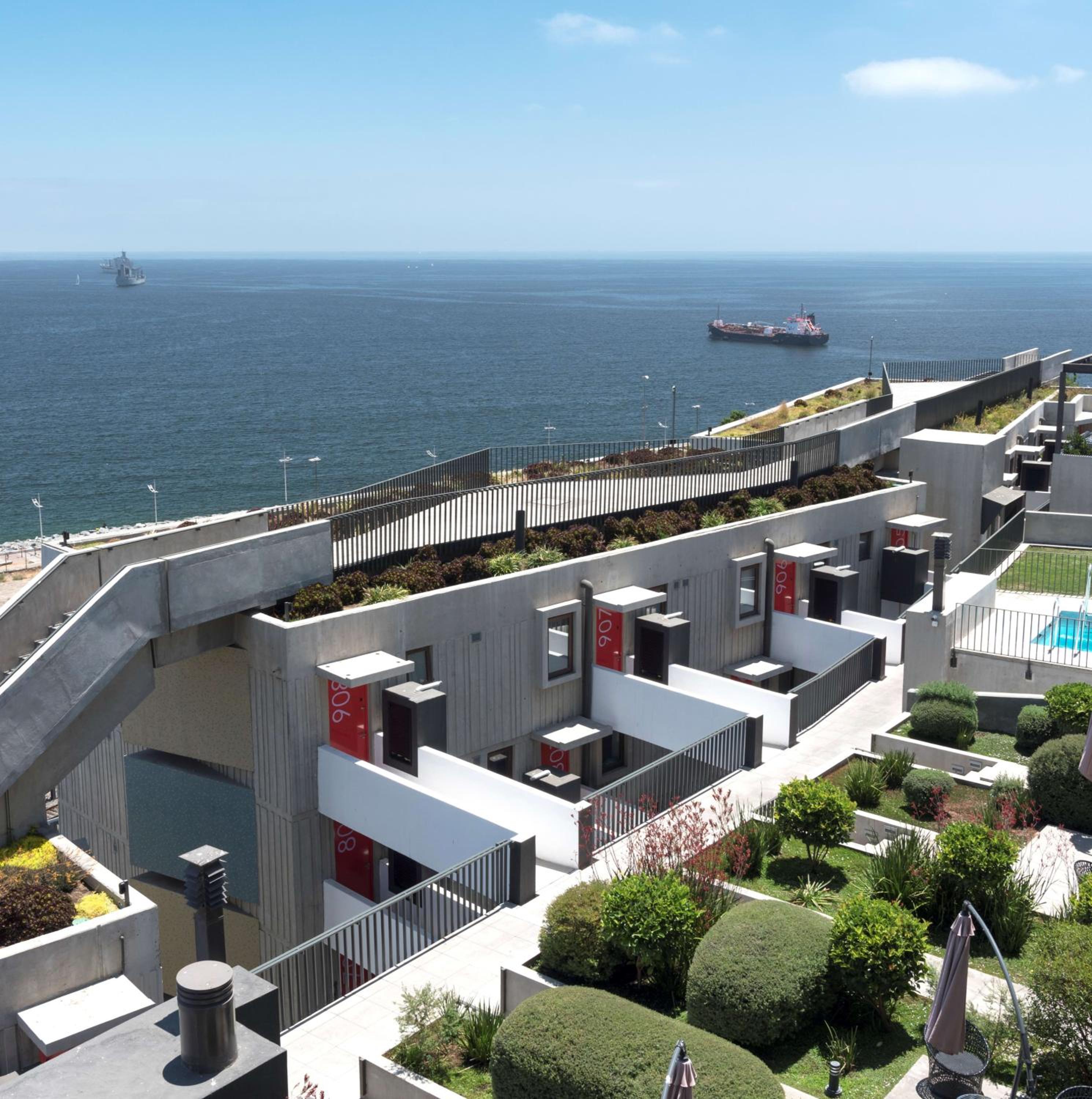 HOM I Cerro Baron I Playa I Estacionamiento