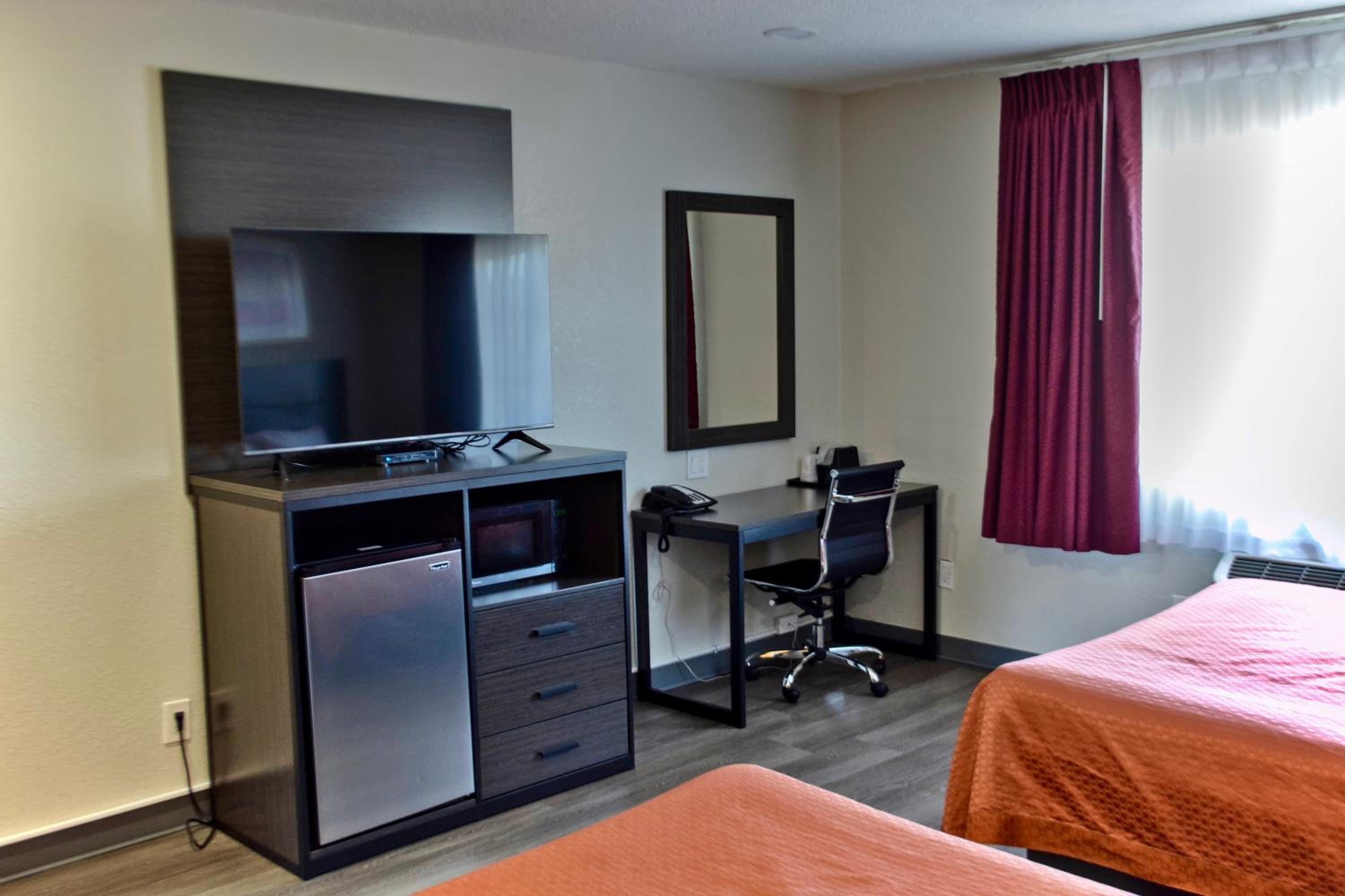 Klamath Falls Vacations - Maverick Motel - Modern Renovated Motel - Property Image 36