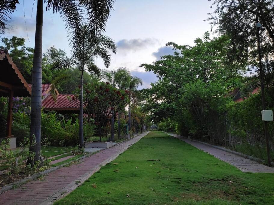 FarmStay FamilyVilla Vadodara
