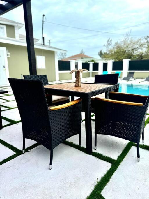Island Haven Hideaway 5BR