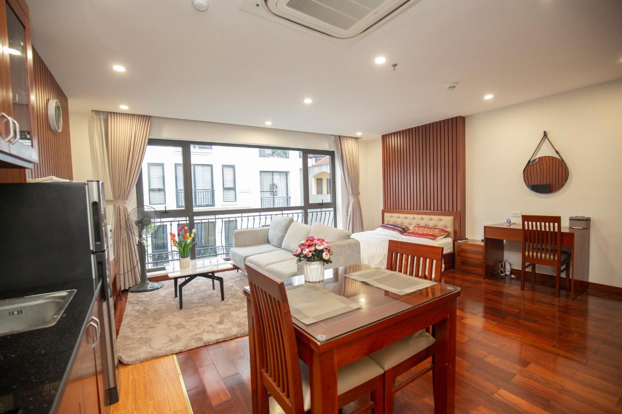 Sumitomo10 Apartment - Lane 12 Dao Tan street