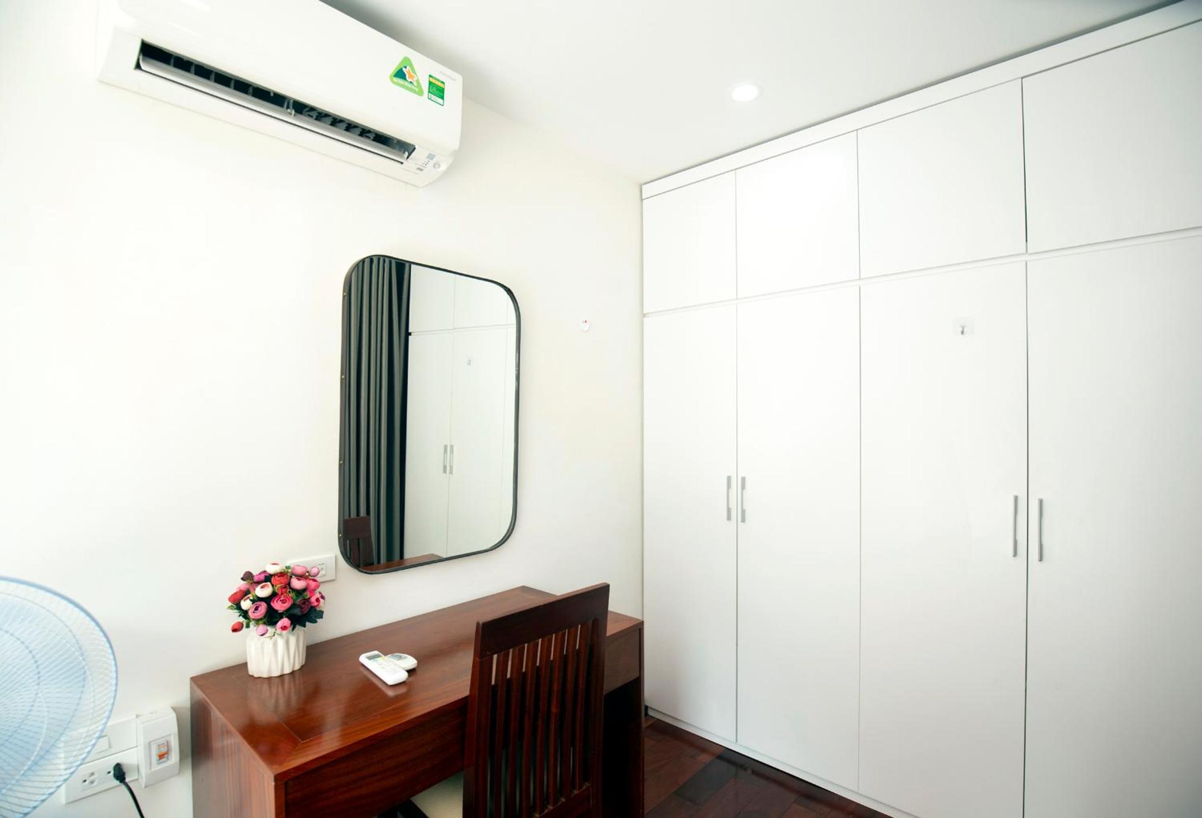 Sumitomo10 Apartment - Lane 12 Dao Tan street
