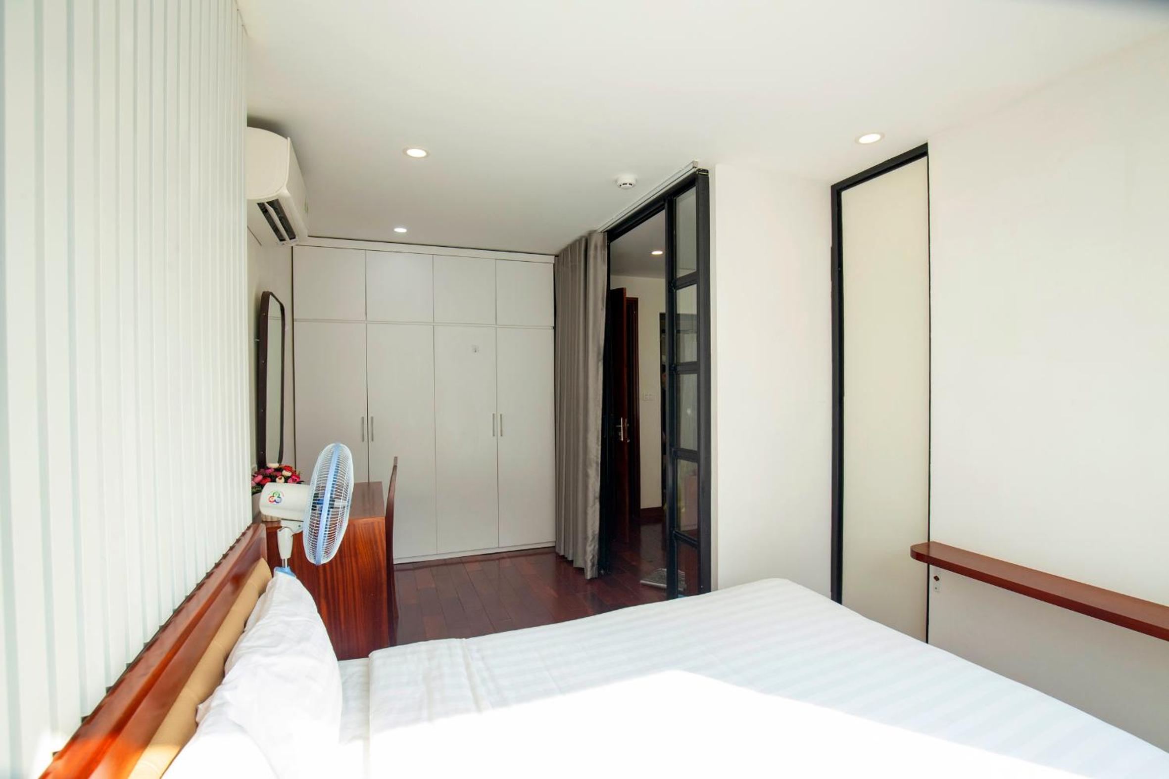 Sumitomo10 Apartment - Lane 12 Dao Tan street