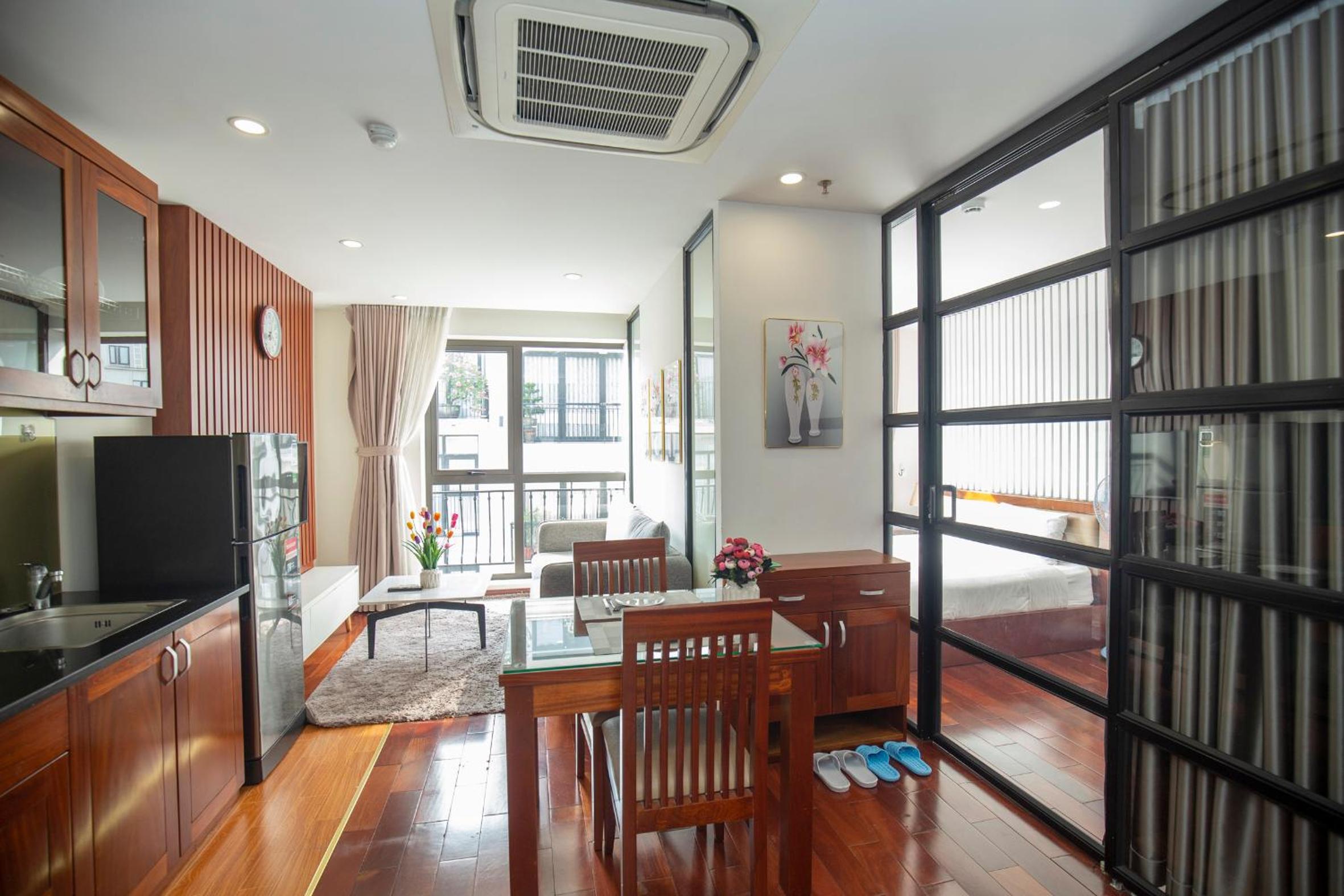 Sumitomo10 Apartment - Lane 12 Dao Tan street