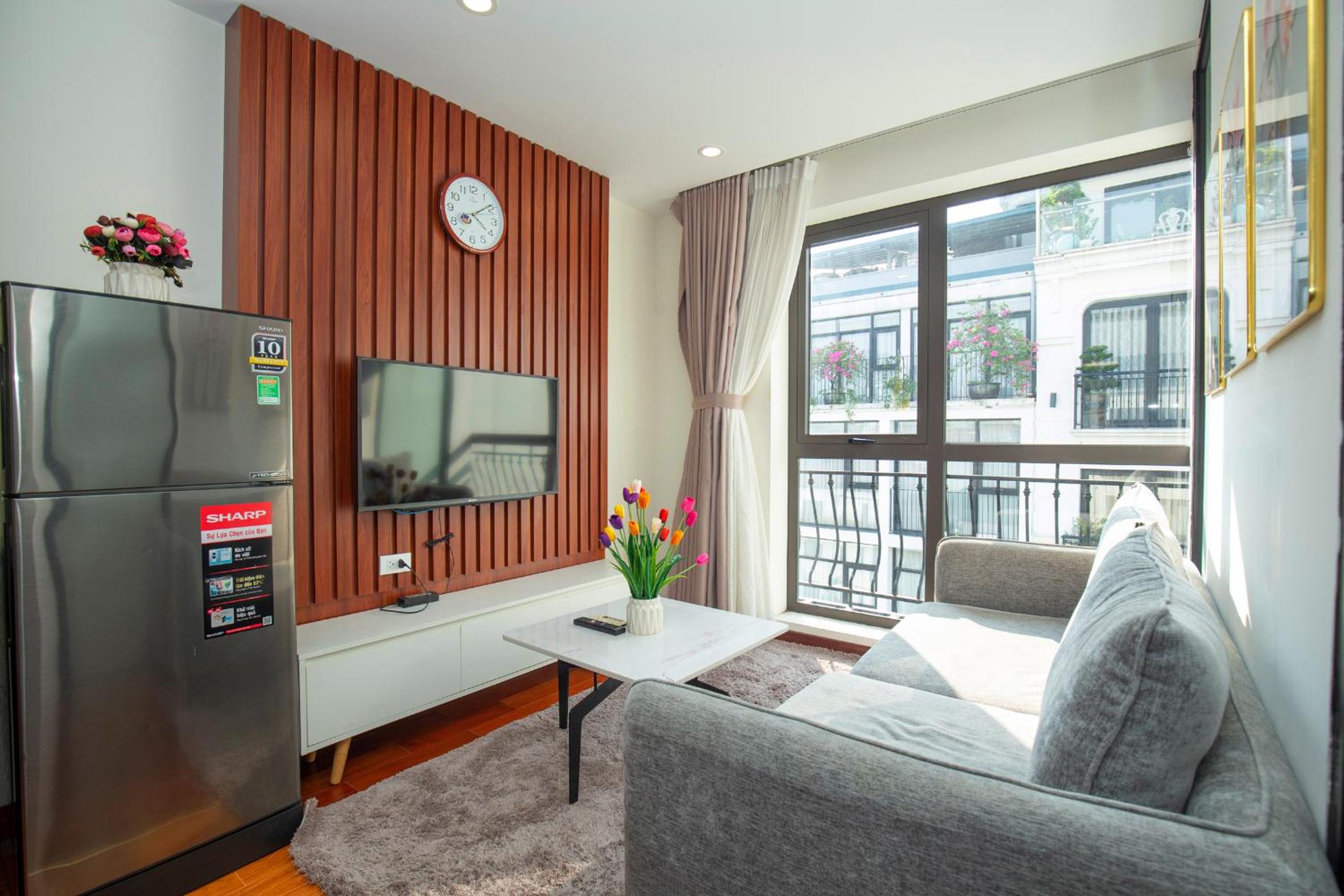 Sumitomo10 Apartment - Lane 12 Dao Tan street