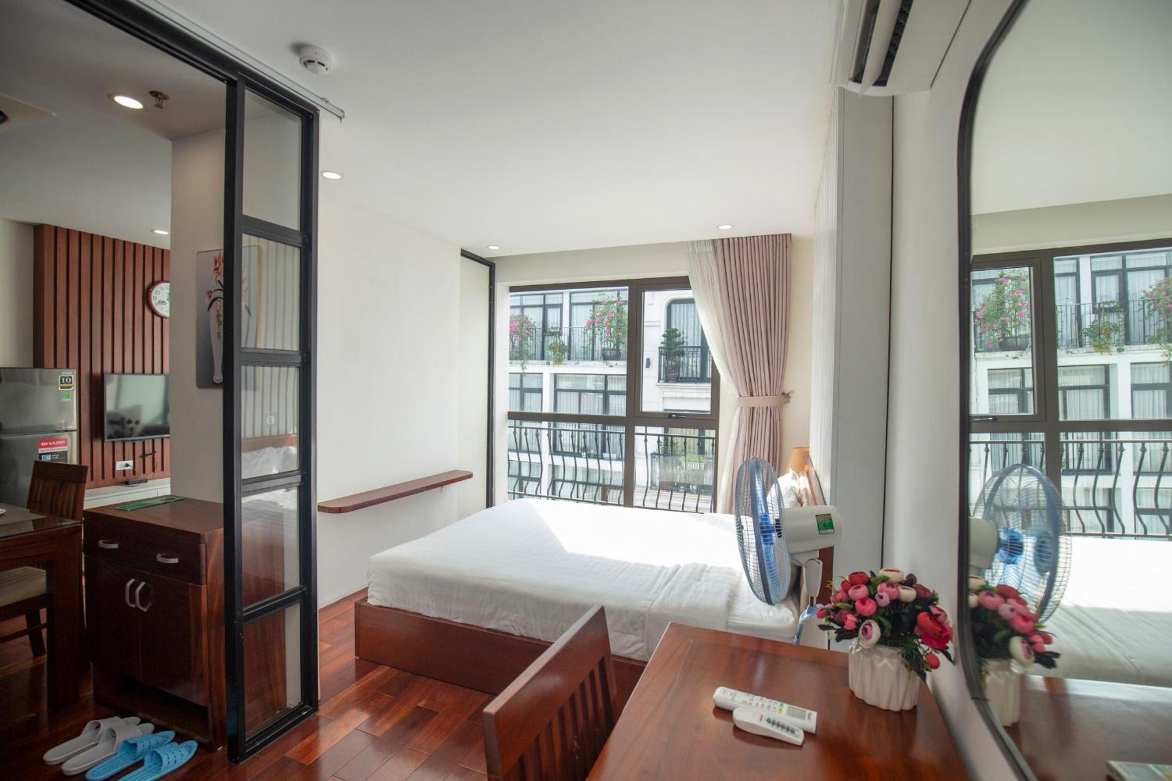 Sumitomo10 Apartment - Lane 12 Dao Tan street