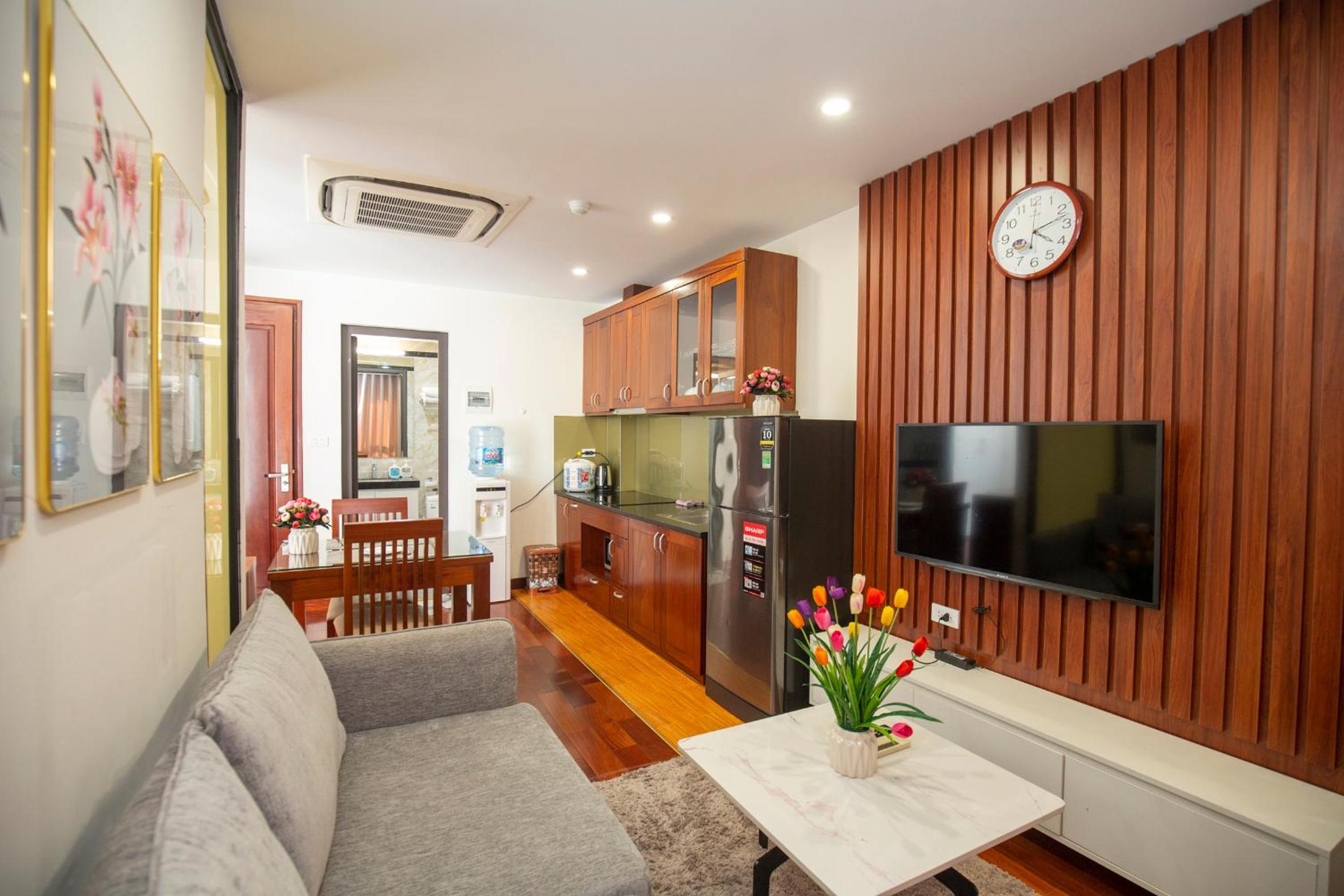 Sumitomo10 Apartment - Lane 12 Dao Tan street