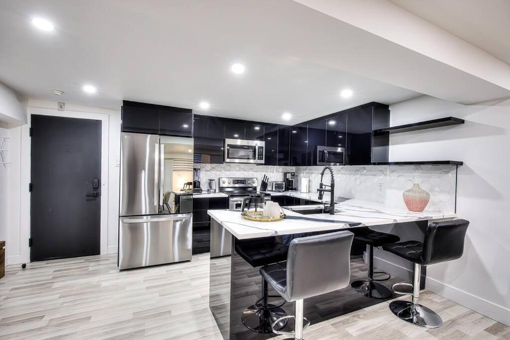 Le Rêve Montréal! New & Modern! Easy Access Downtown & Attractions!