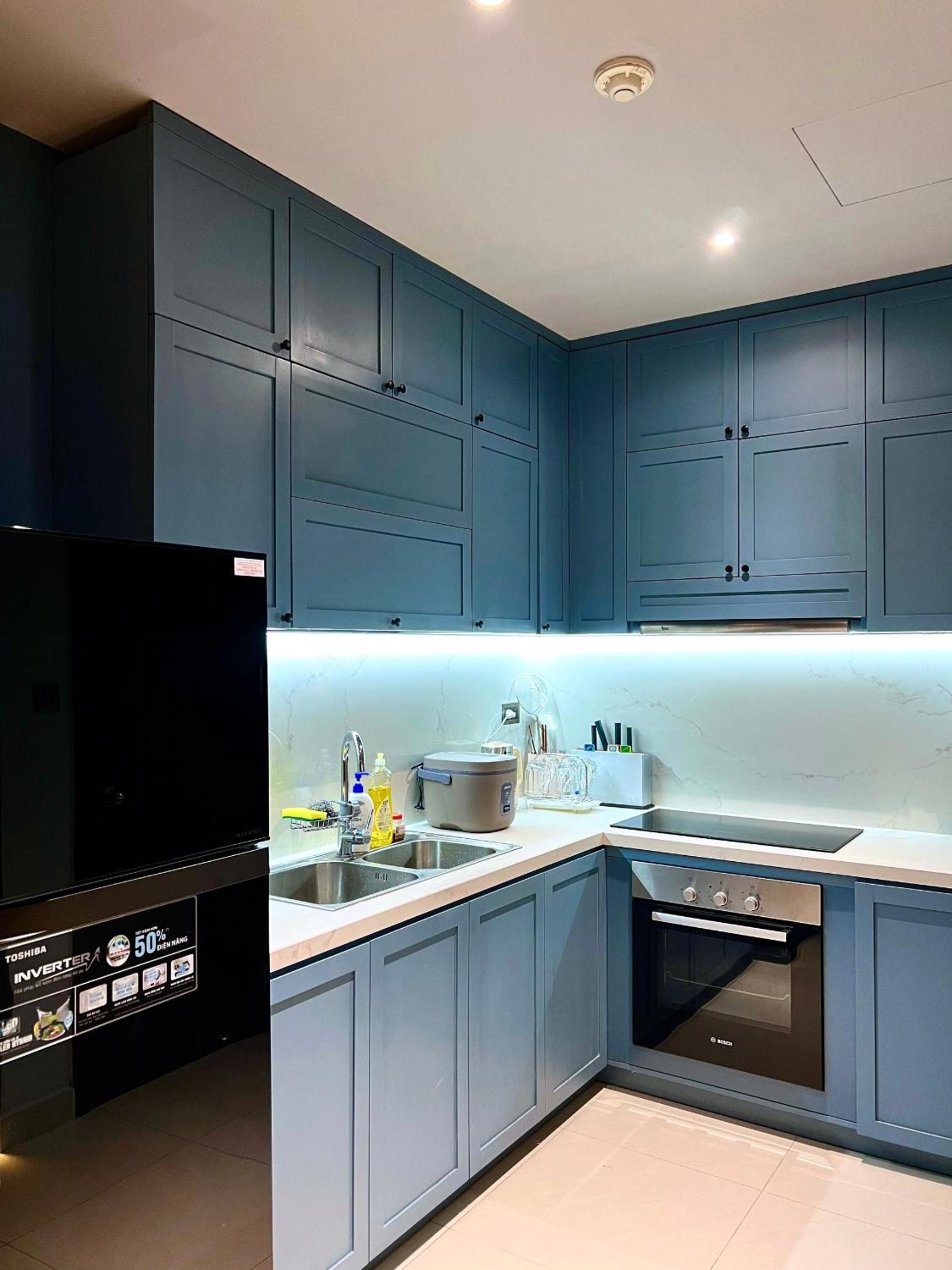 BLUE HARBOUR - SAIGON ROYAL Fully - furnished Apt in Dist 4, 2 Bedrooms