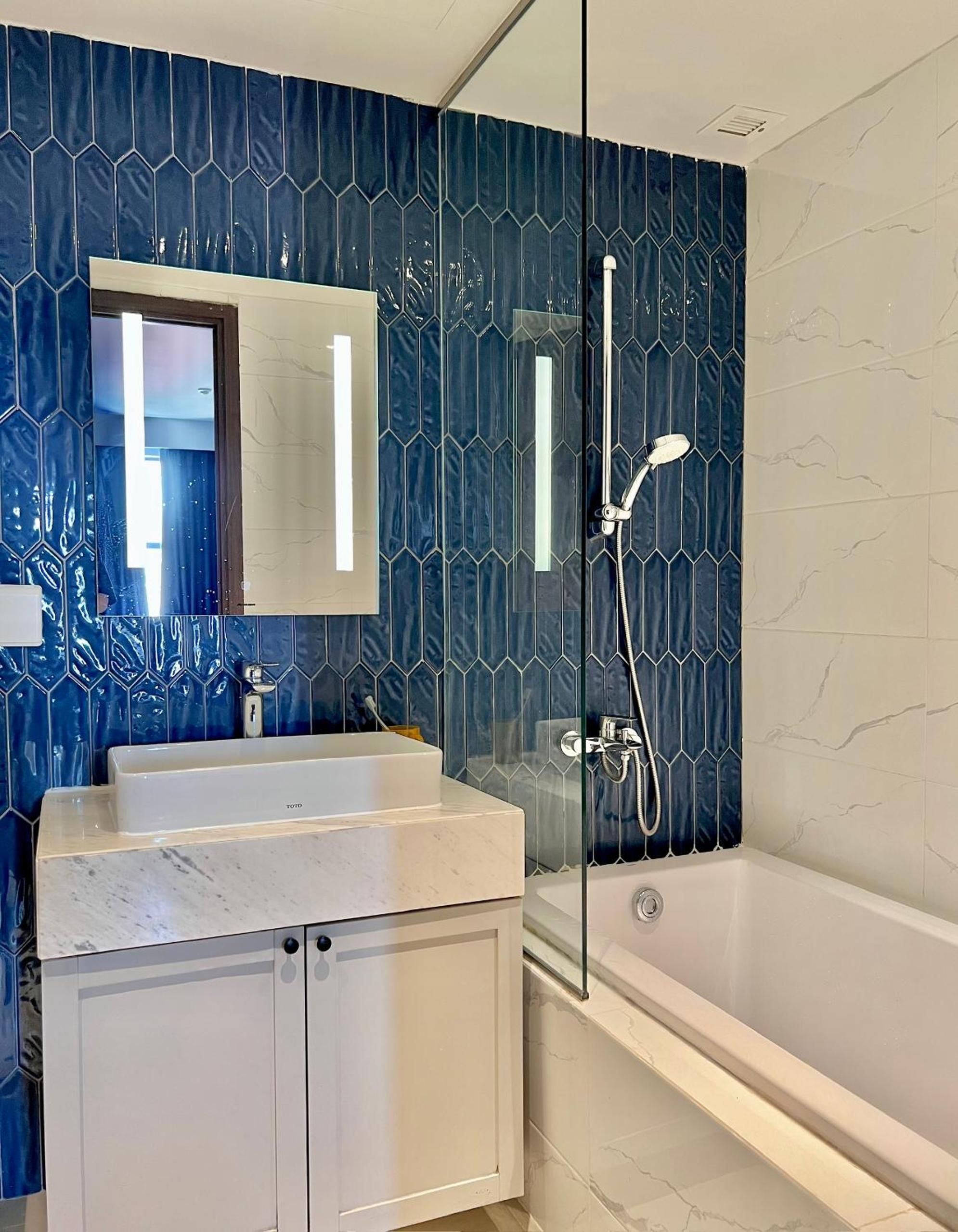 BLUE HARBOUR - SAIGON ROYAL Fully - furnished Apt in Dist 4, 2 Bedrooms