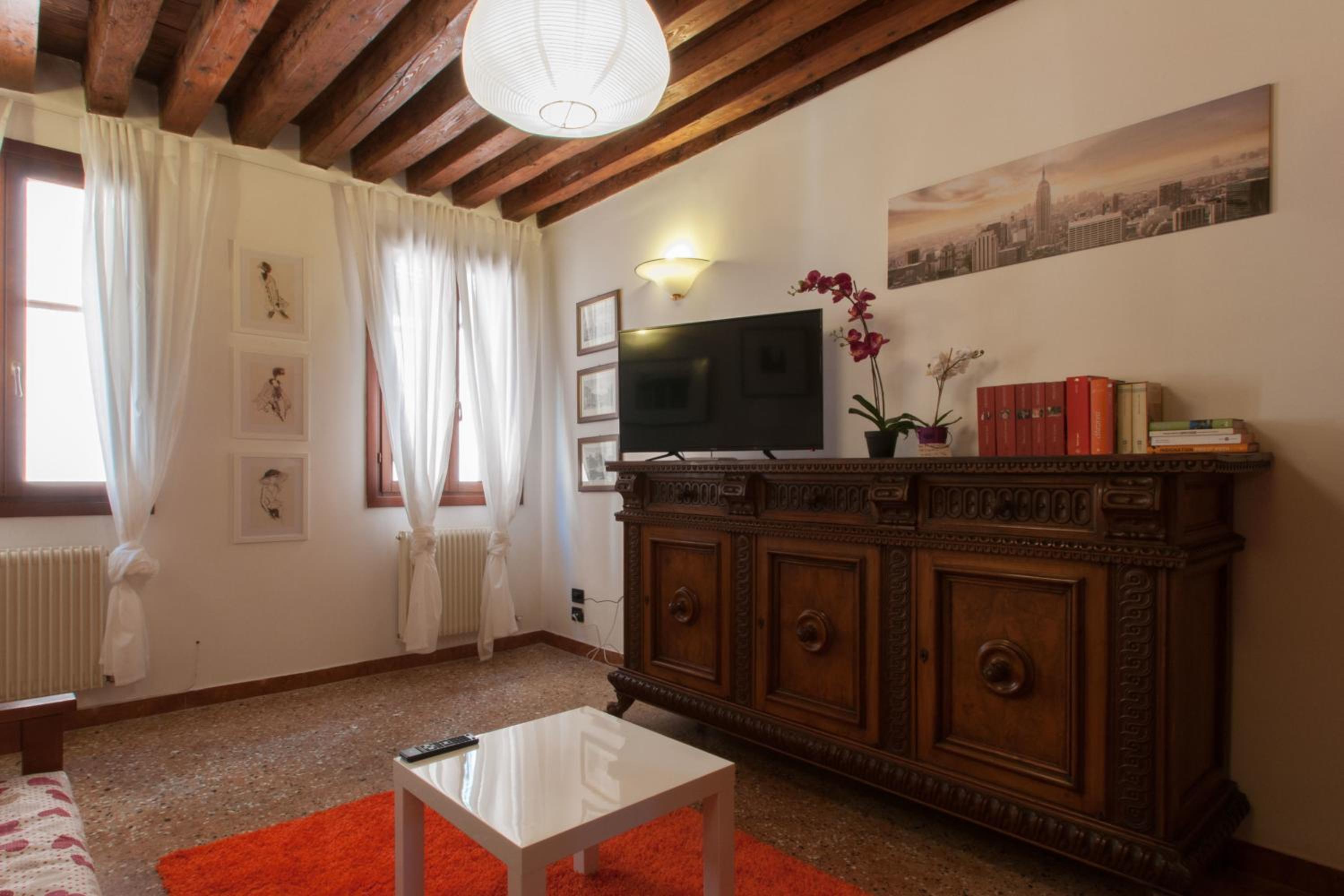 Ve-nice Suite Giuffa C4834