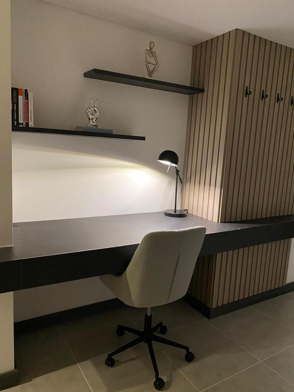 Cómodo y completo apartamento cerca a Provenza