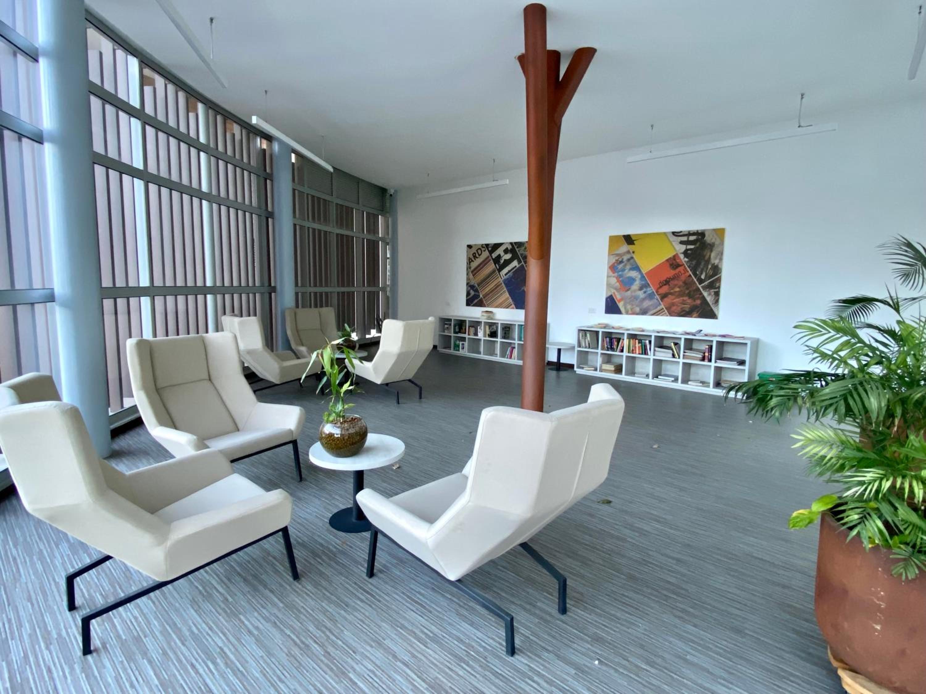 Cómodo y completo apartamento cerca a Provenza