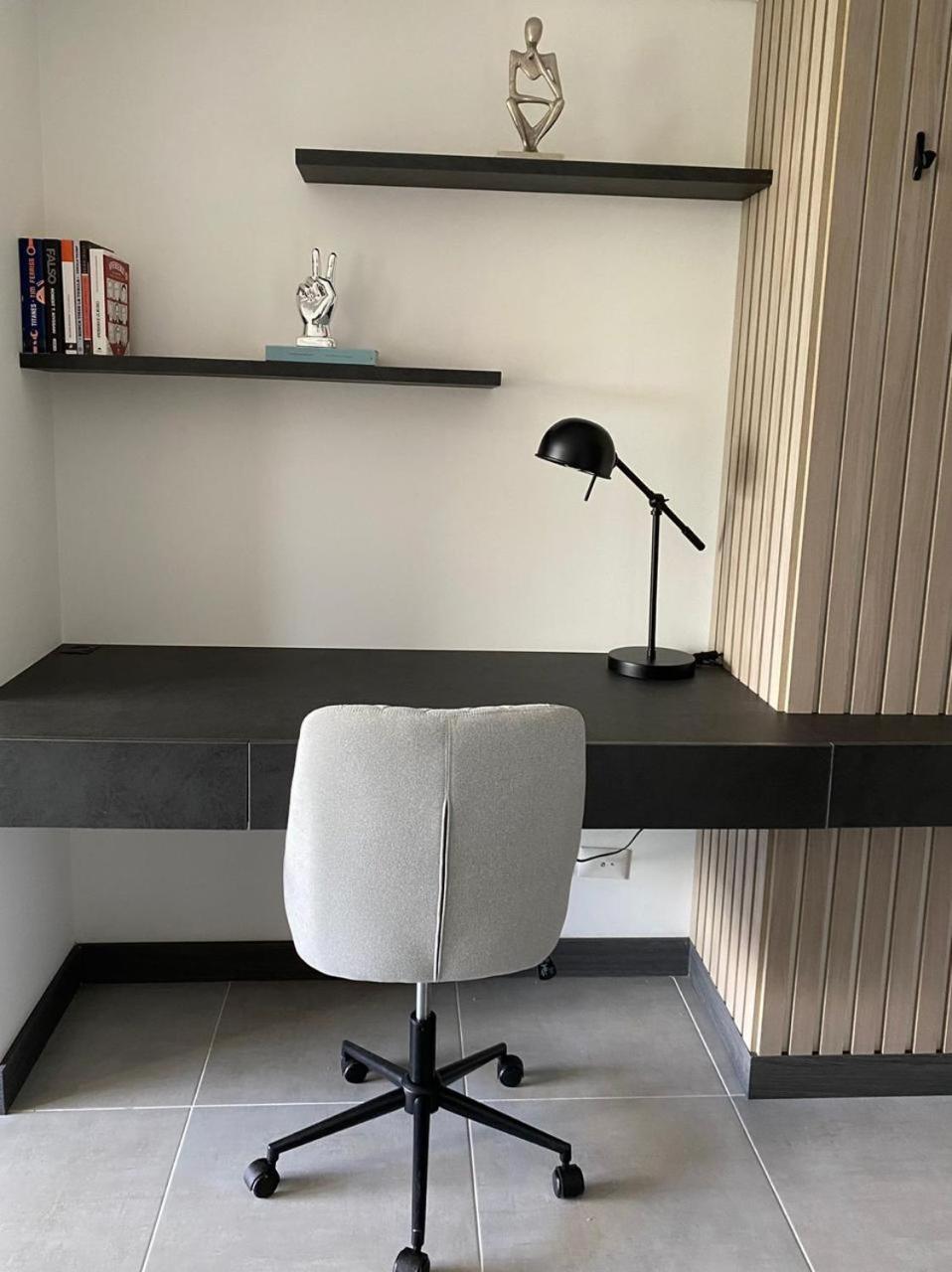 Cómodo y completo apartamento cerca a Provenza