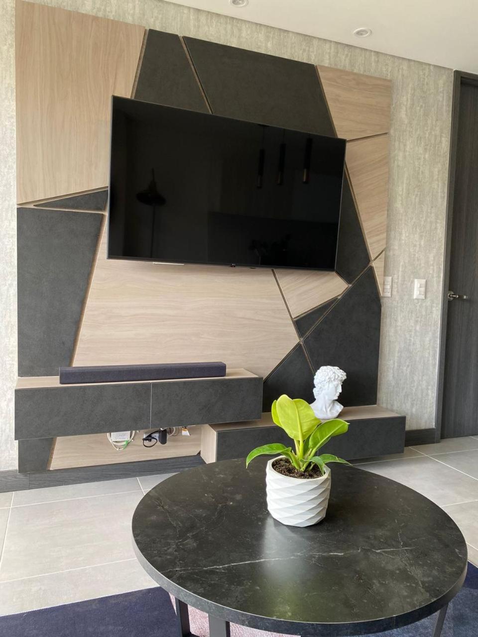 Cómodo y completo apartamento cerca a Provenza