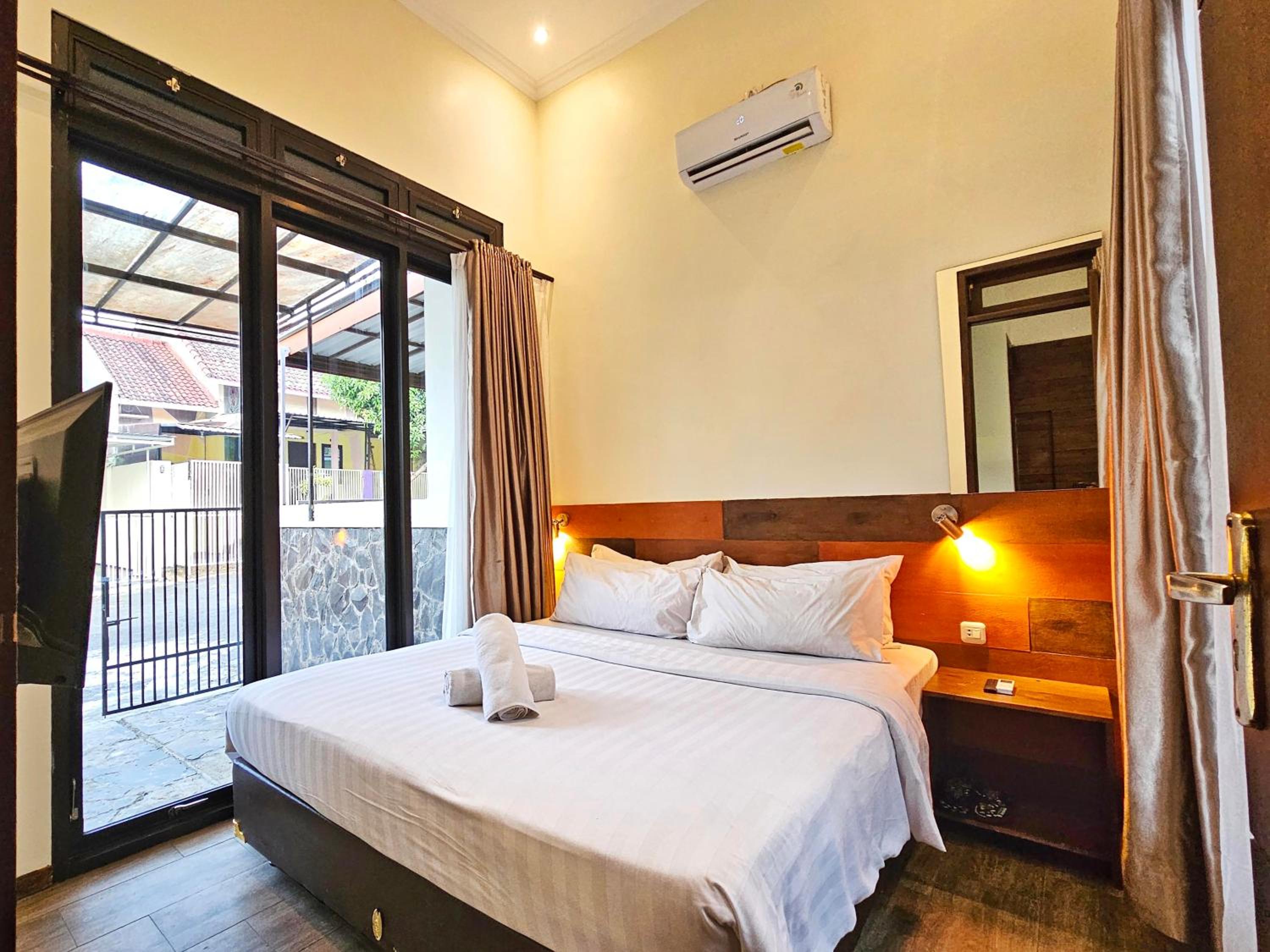The Batu Villas Panderman Garden C5 view 5