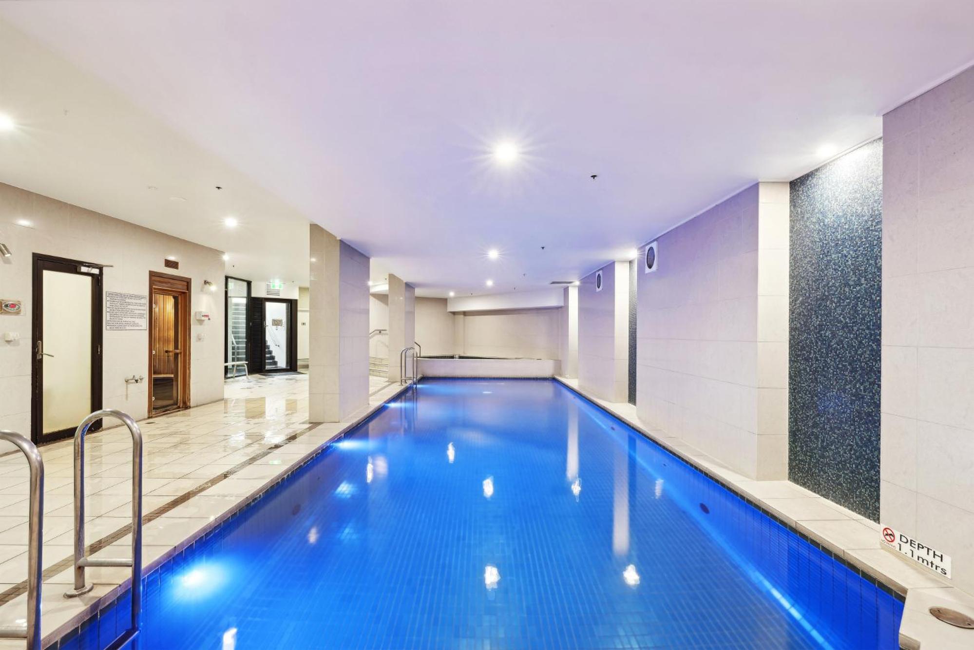 Ocean View 3-Bed with Gym, Pool, Sauna & Parking
