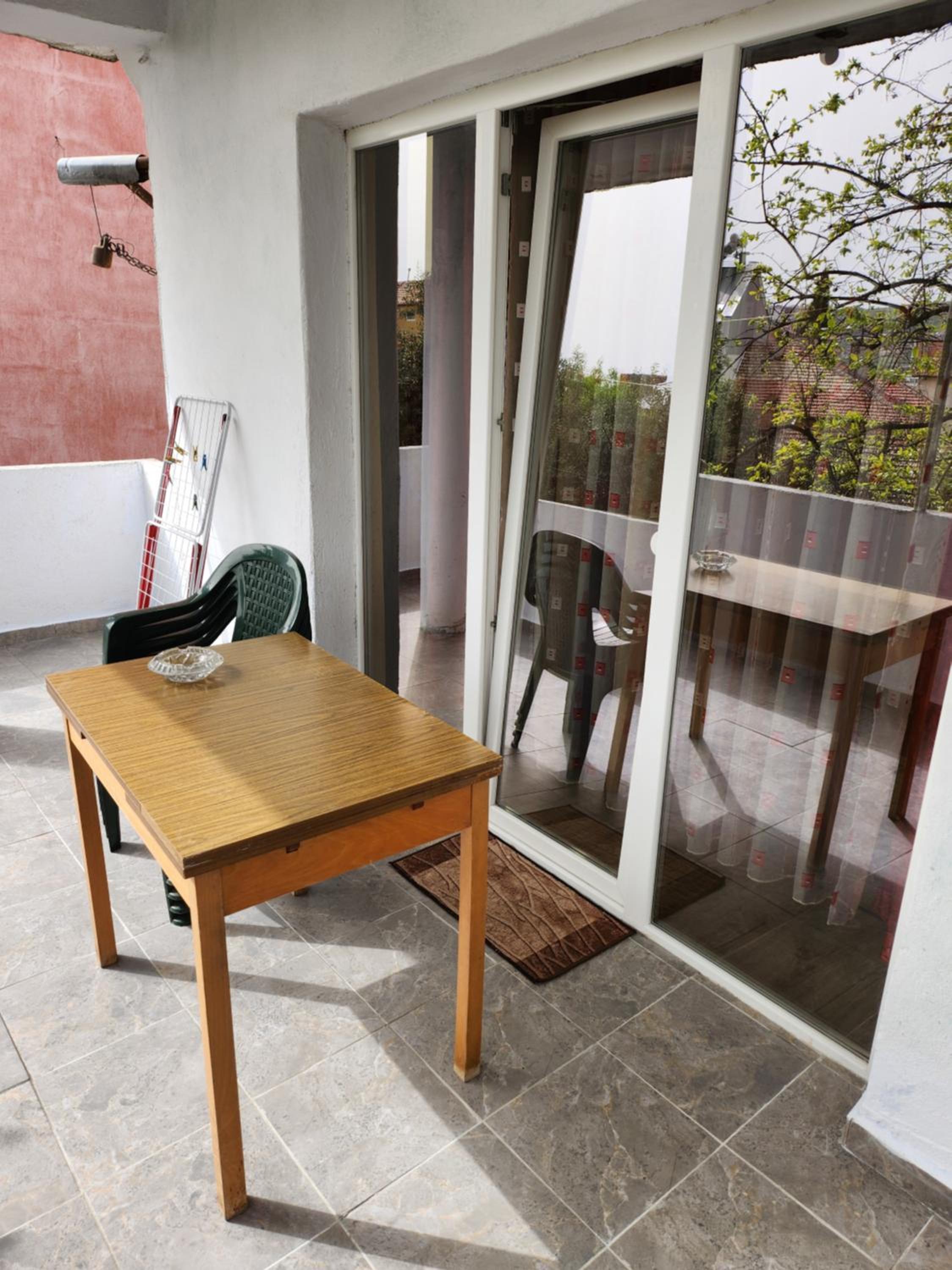 Apartment Lachevi