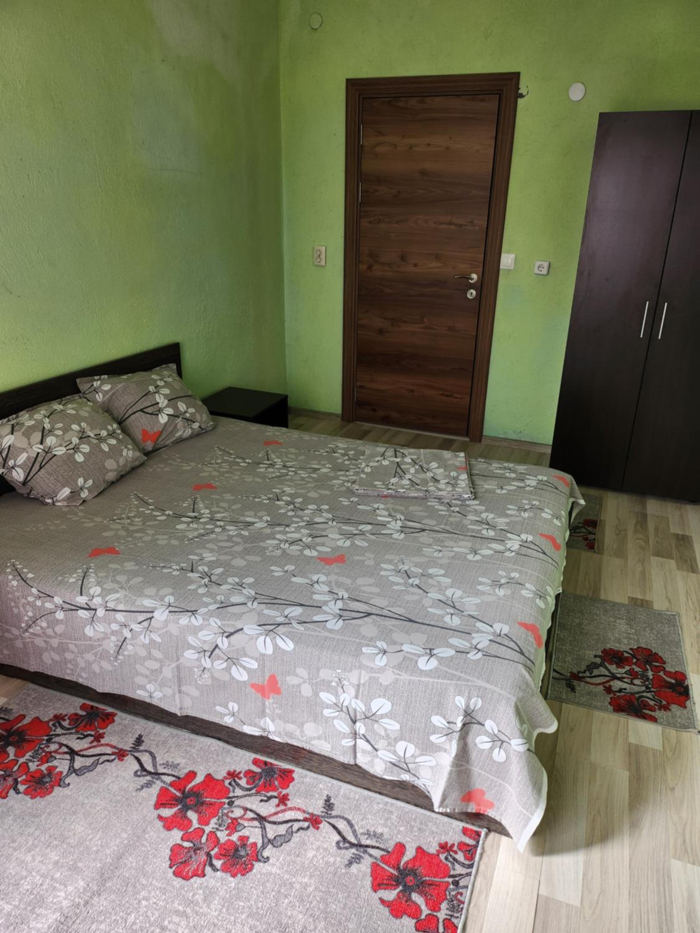 Apartment Lachevi