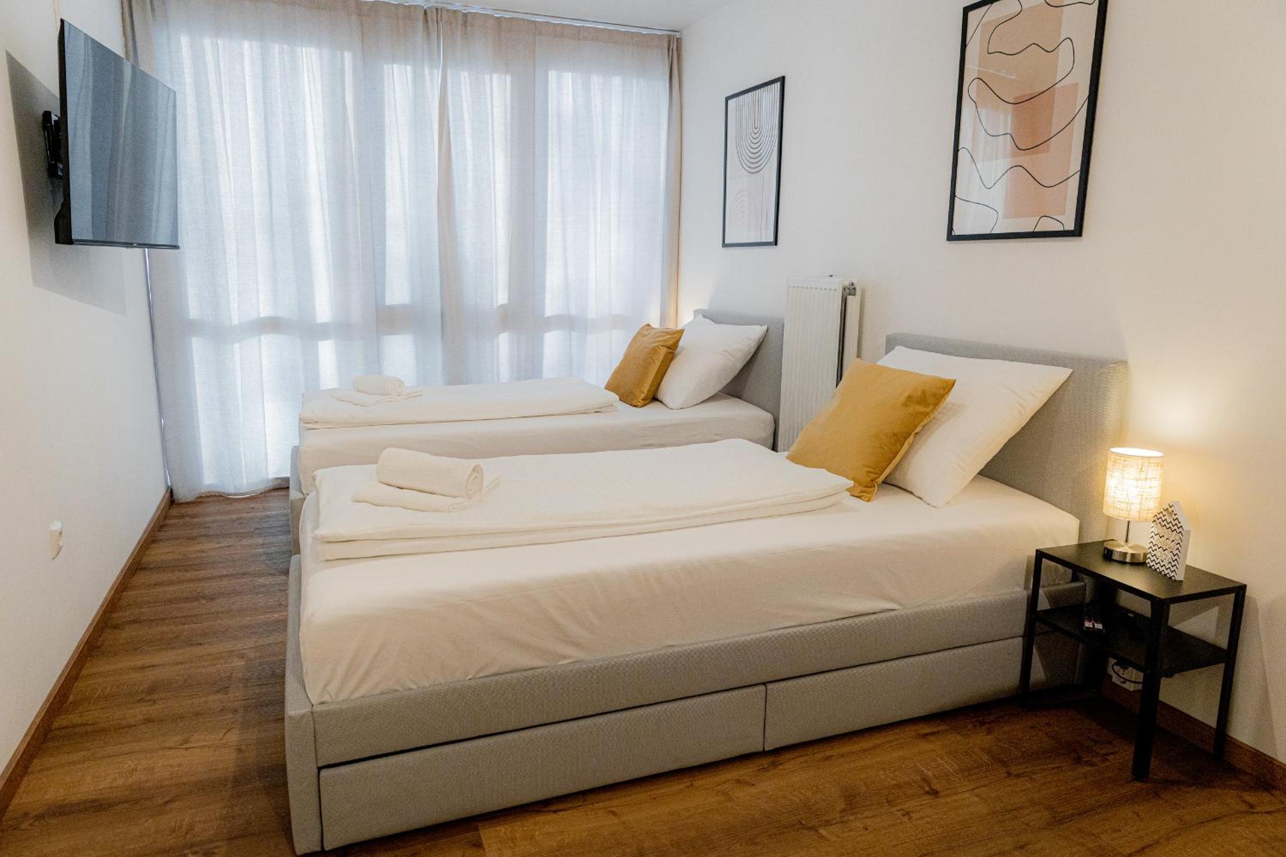 Come4Stay Passau - Holzheim I Modern I WLAN I Küche I Parkplatz I SmartTV mit Netflix