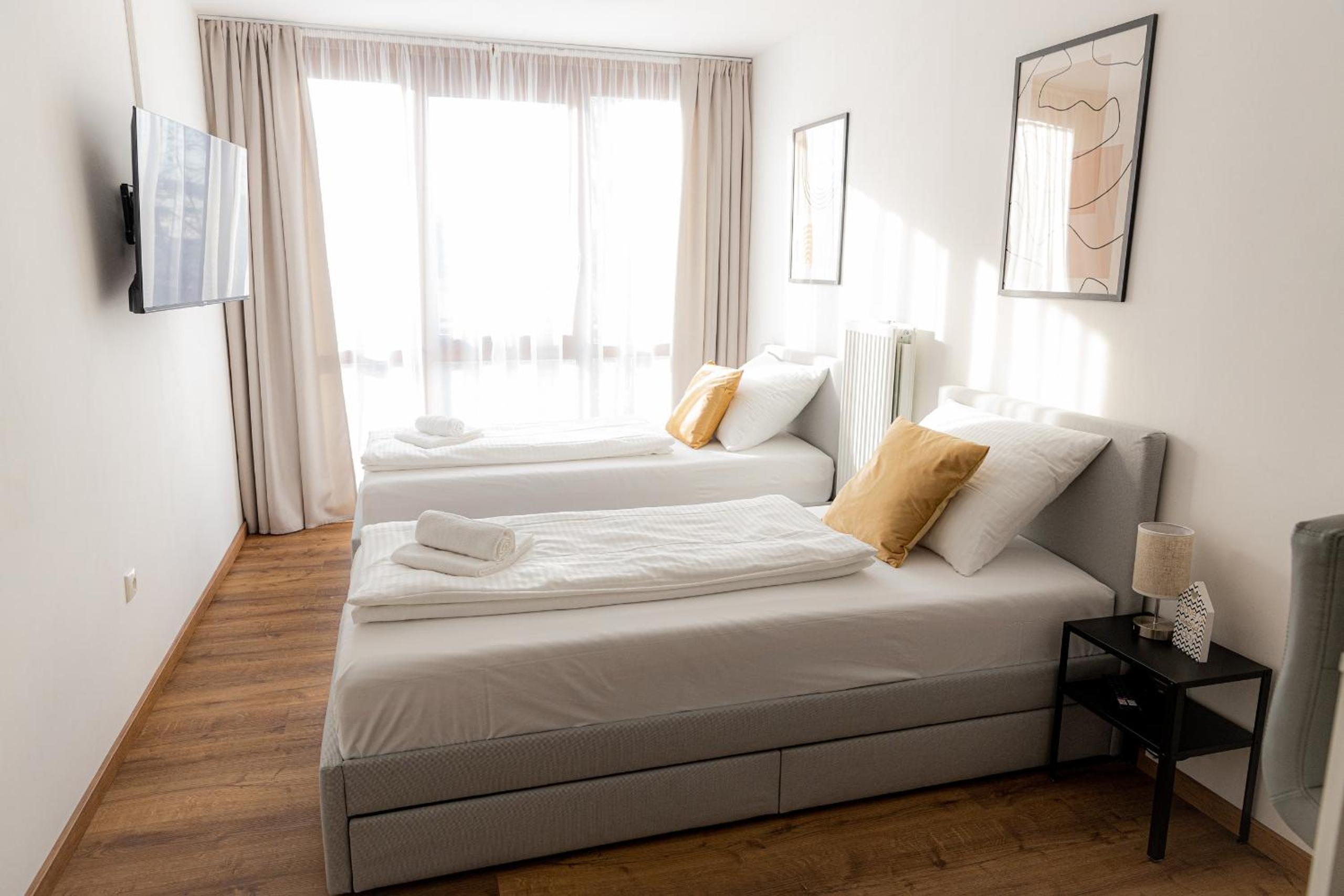 Come4Stay Passau - Holzheim I Modern I WLAN I Küche I Parkplatz I SmartTV mit Netflix