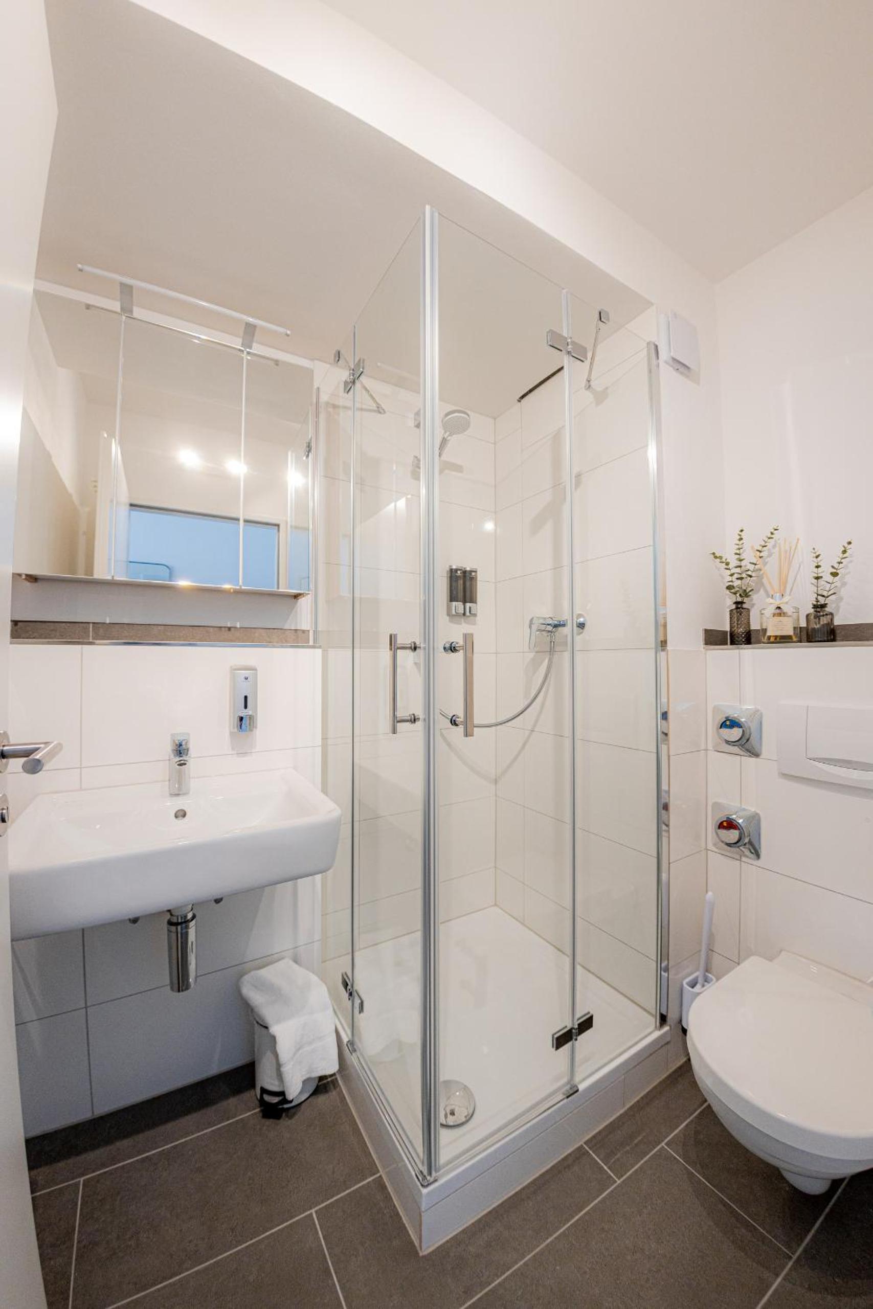 Come4Stay Passau - Holzheim I Modern I WLAN I Küche I Parkplatz I SmartTV mit Netflix