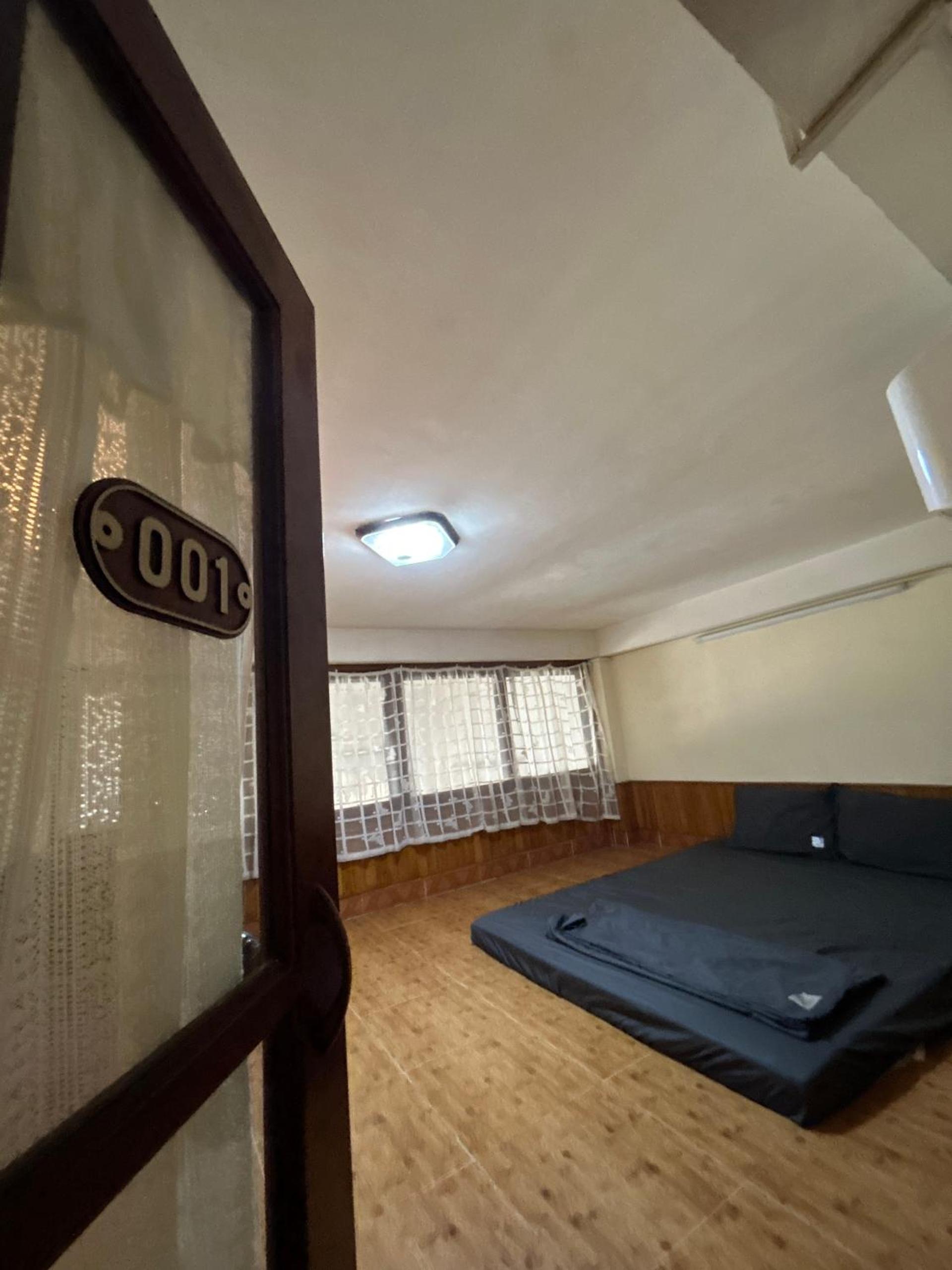 December homestay studio 2