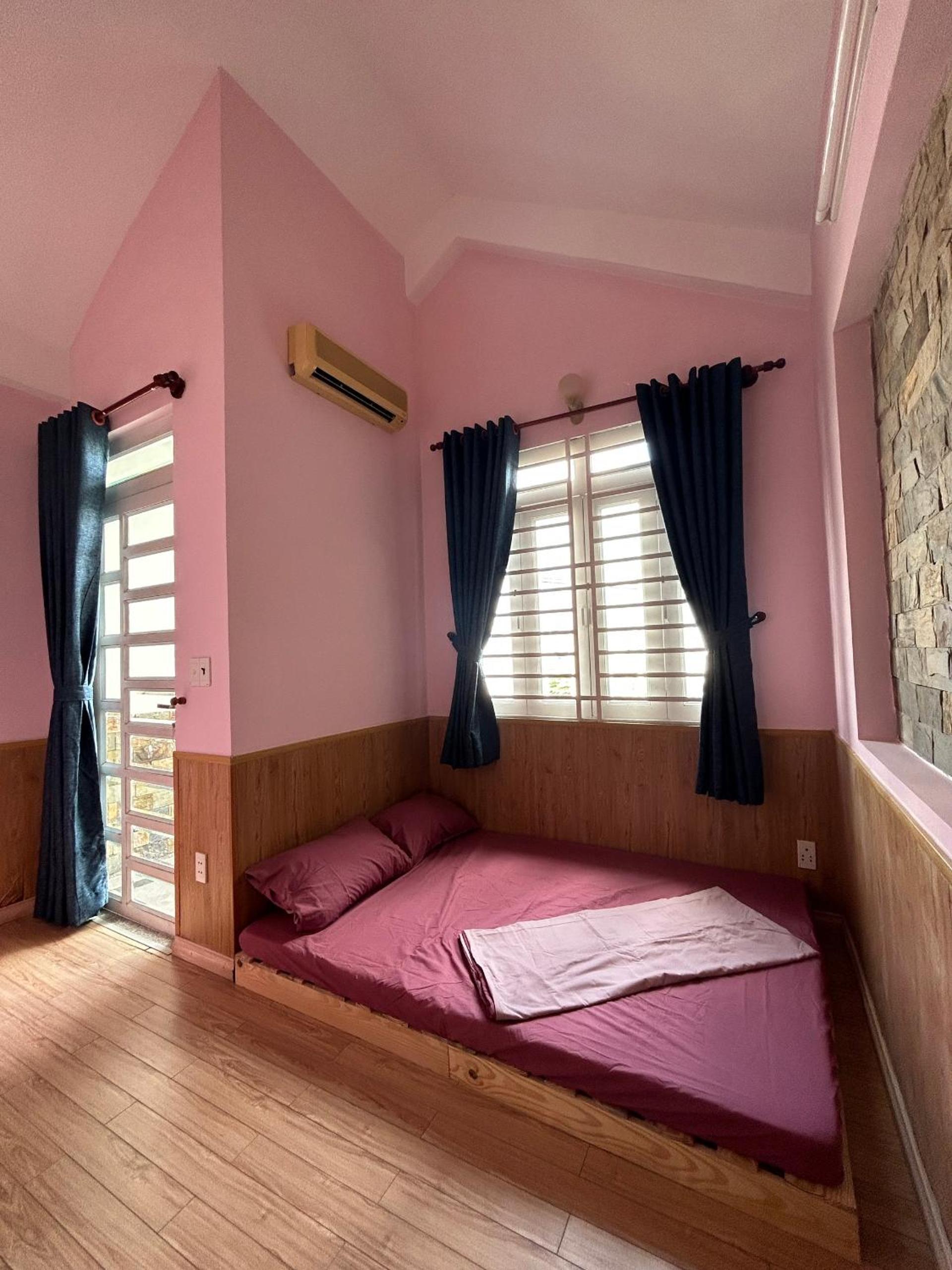 December homestay studio 2