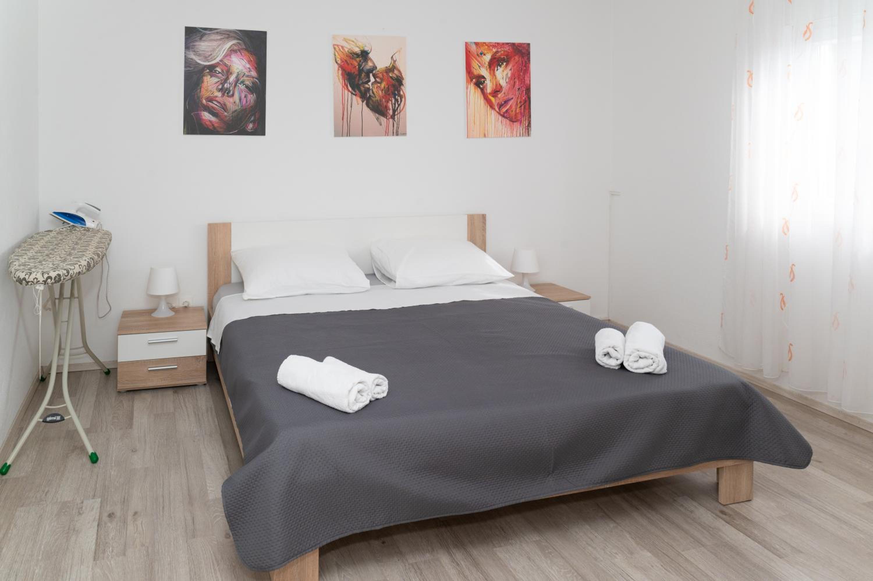 Apartment Matic Sonkovic view 3