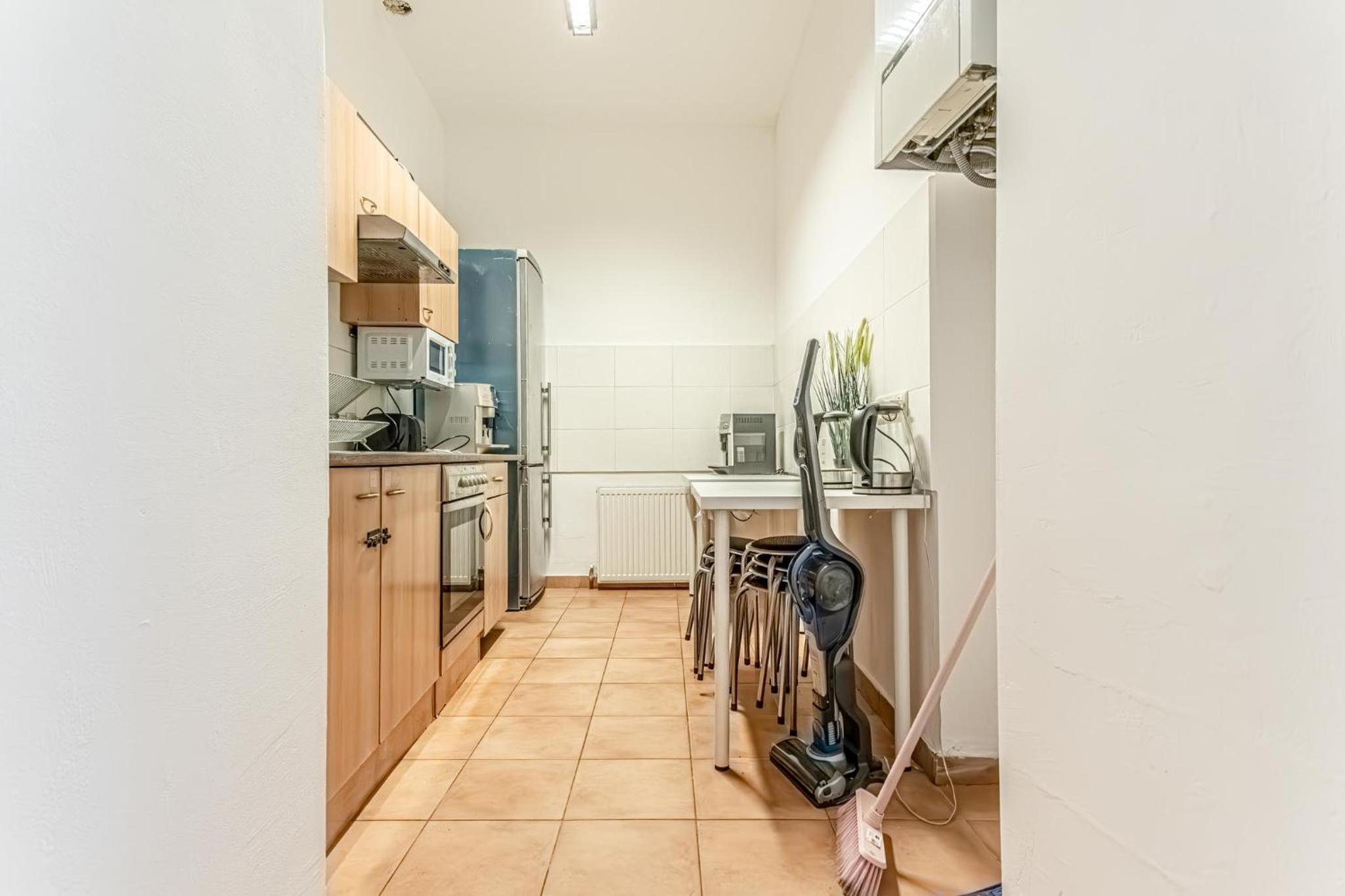 Elegant Private Rooms Near Danube With Garden Access