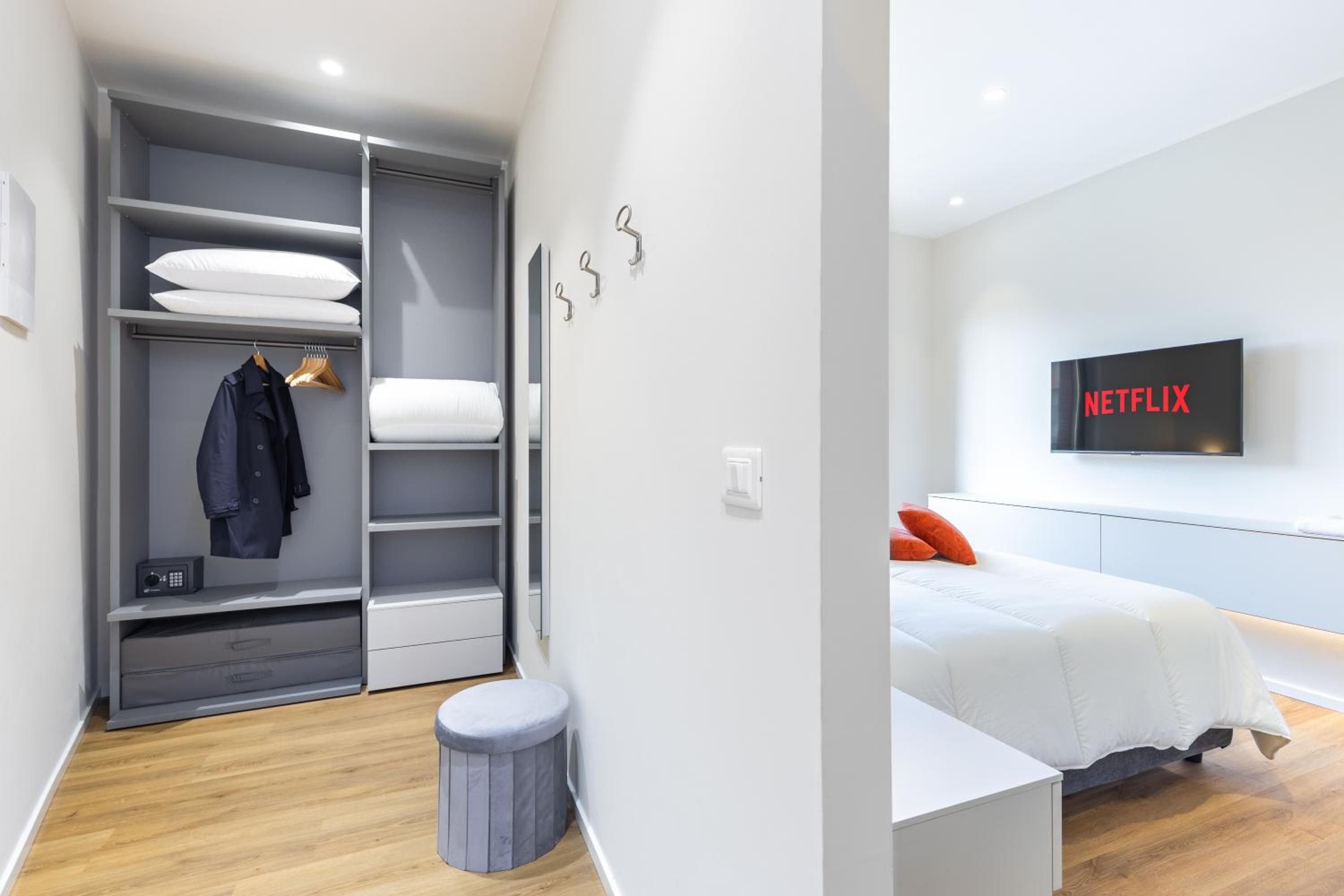 C8 Apartments