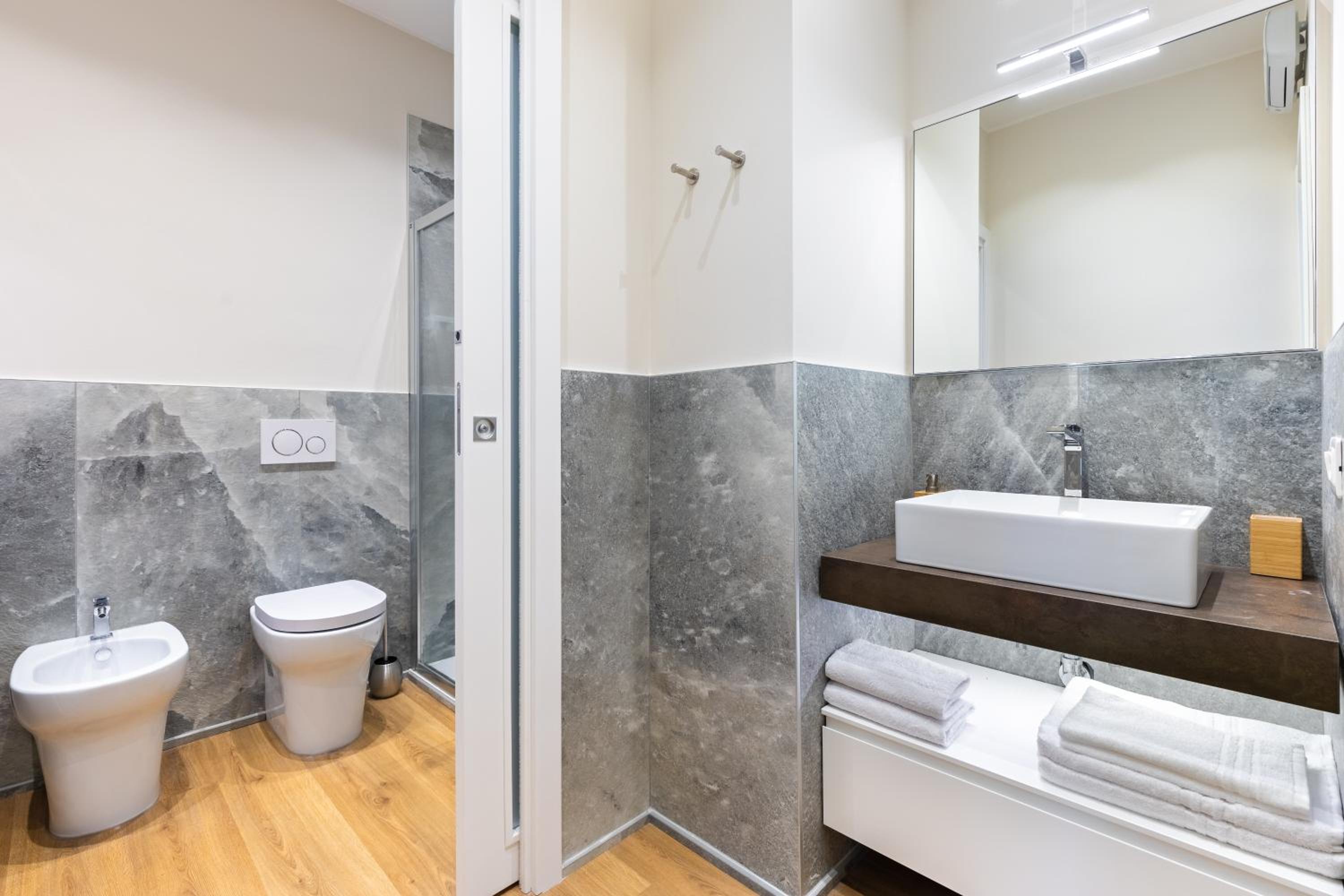 C8 Apartments