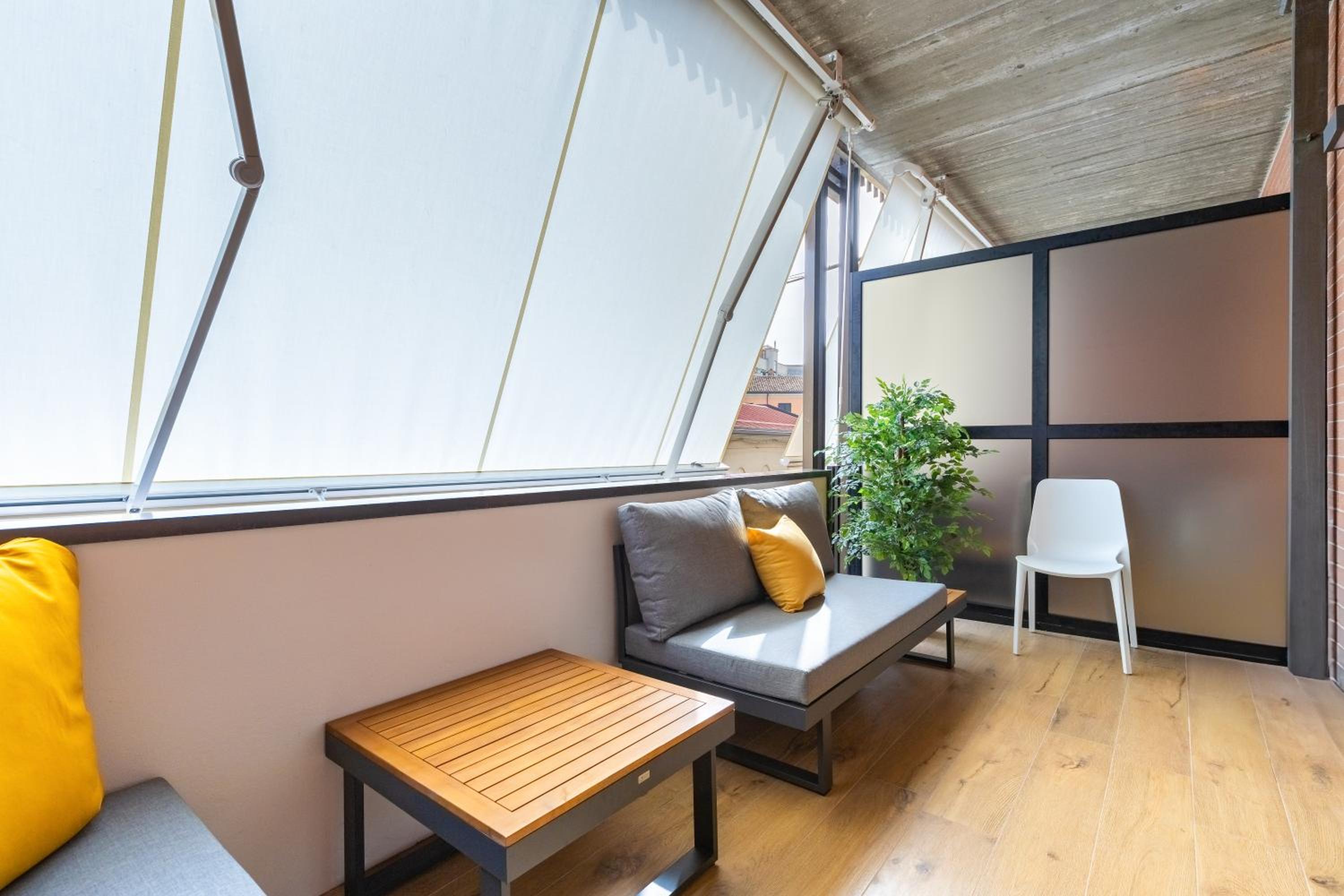C8 Apartments