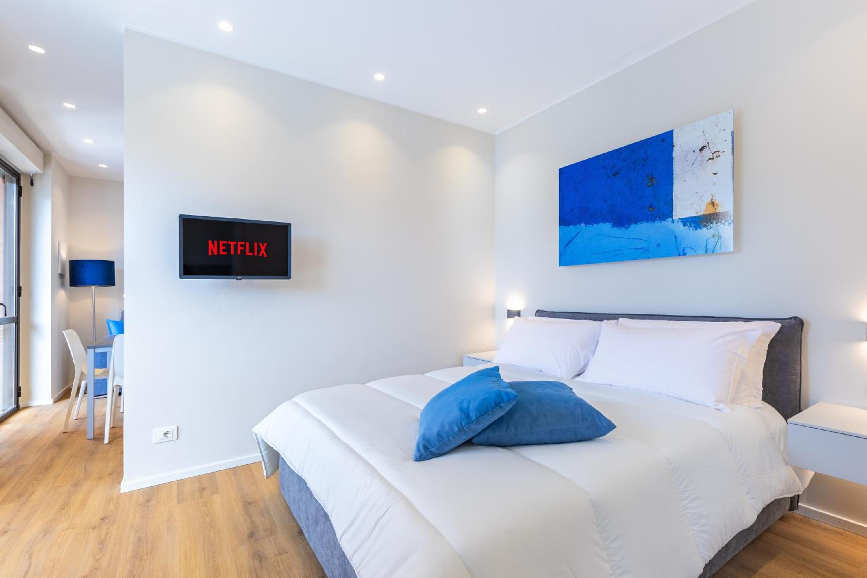 C8 Apartments