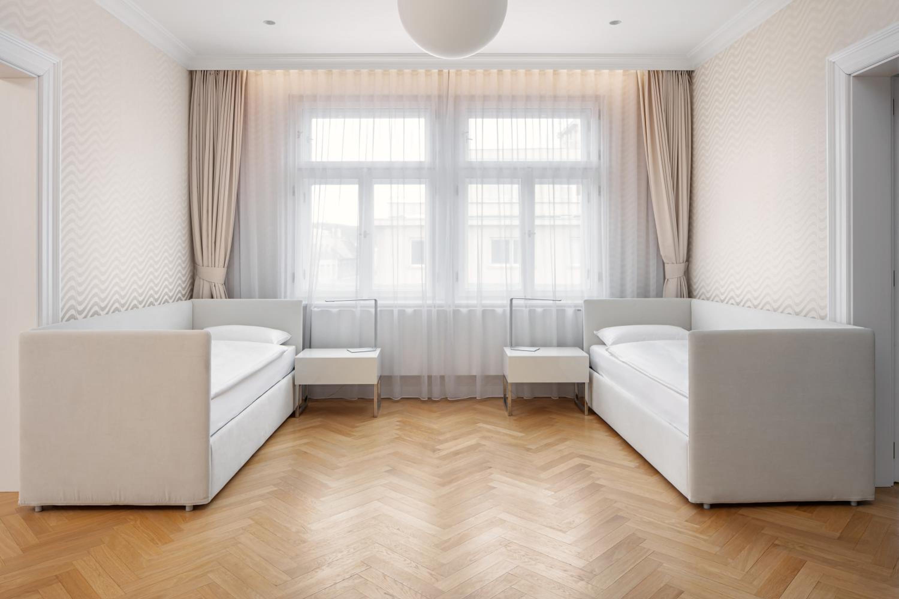 Revolucni Apartments Old Town