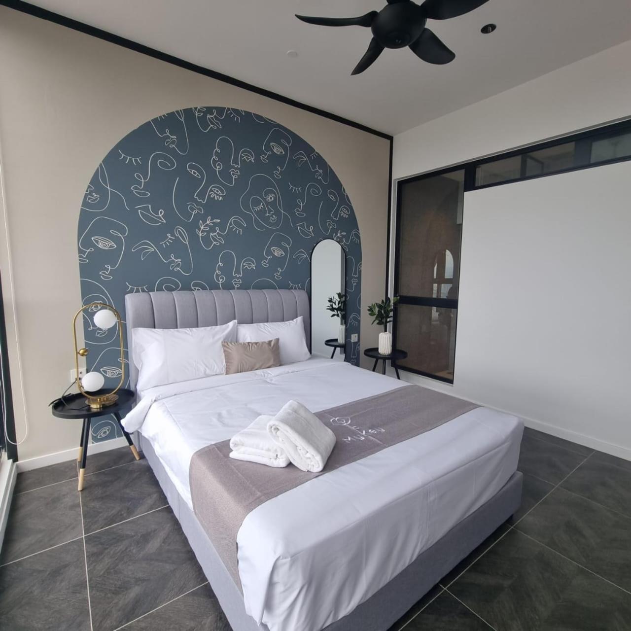 Scarletz Starlight Suites KLCC